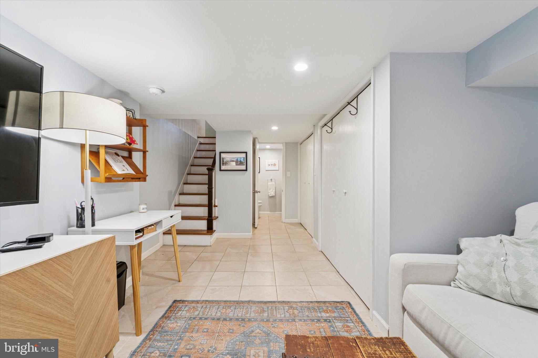 GRADUATE HOSPITAL - Residential Lease