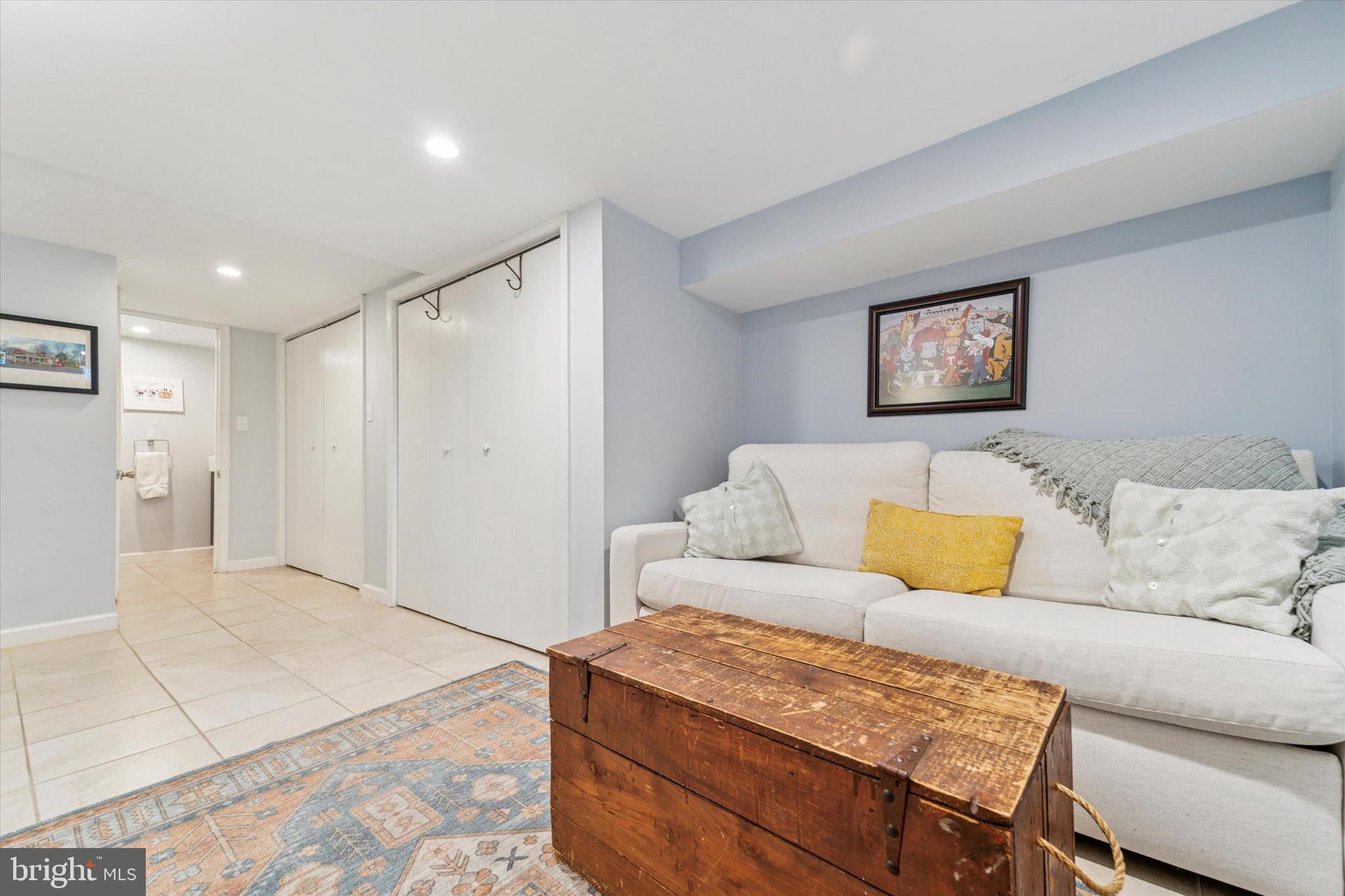 GRADUATE HOSPITAL - Residential Lease