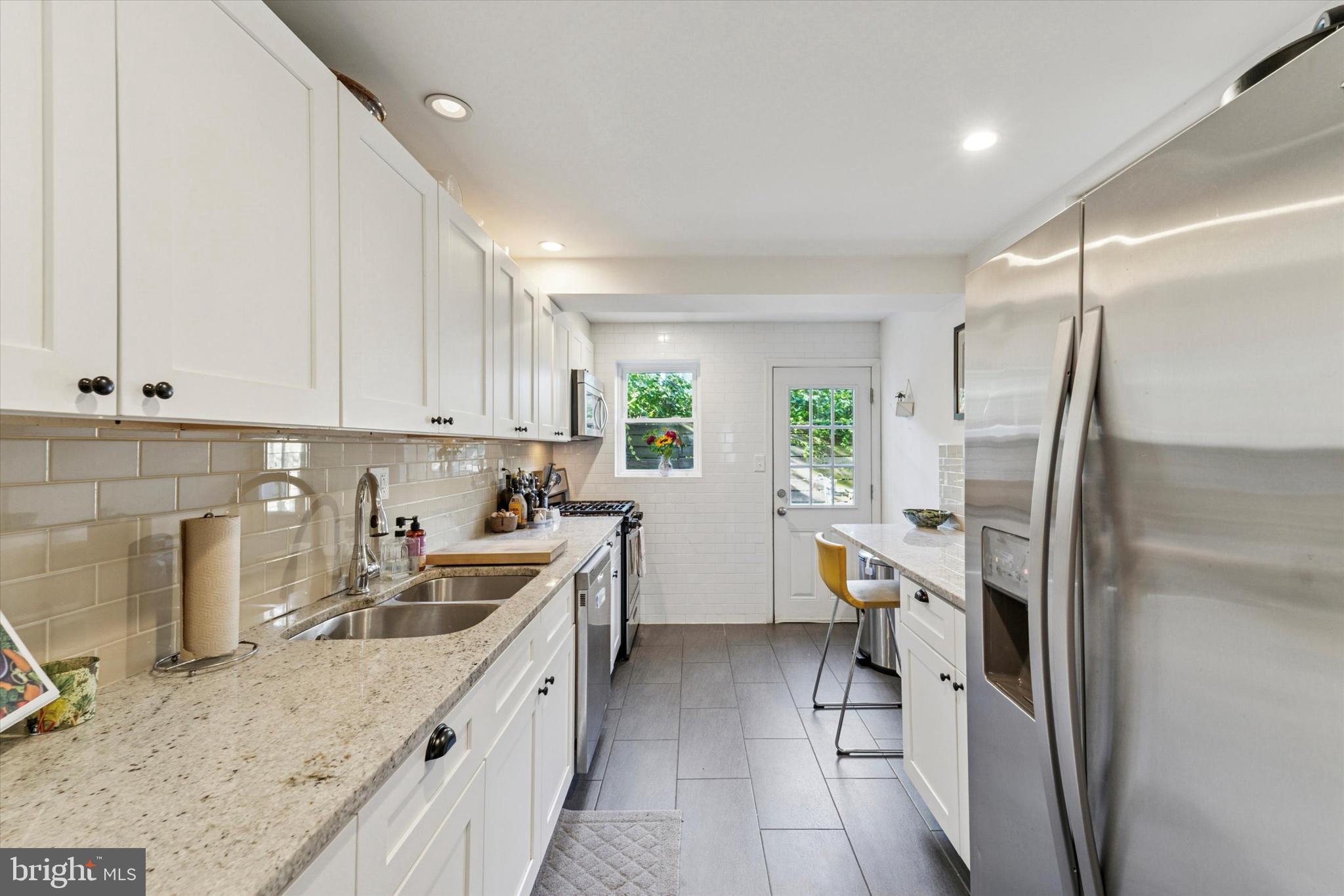 GRADUATE HOSPITAL - Residential Lease