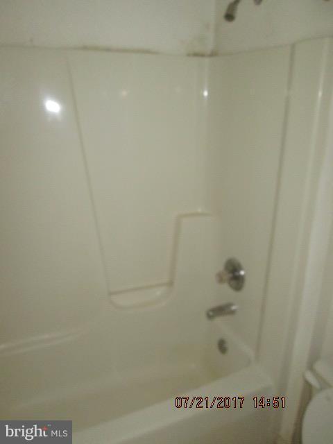 BOSTON COURTS - Residential