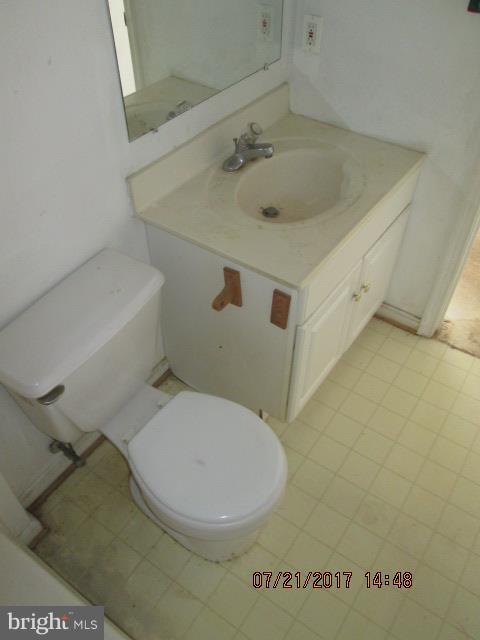 BOSTON COURTS - Residential