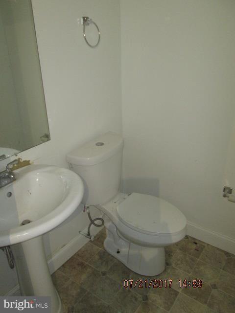 BOSTON COURTS - Residential