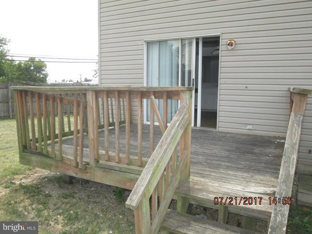 BOSTON COURTS - Residential