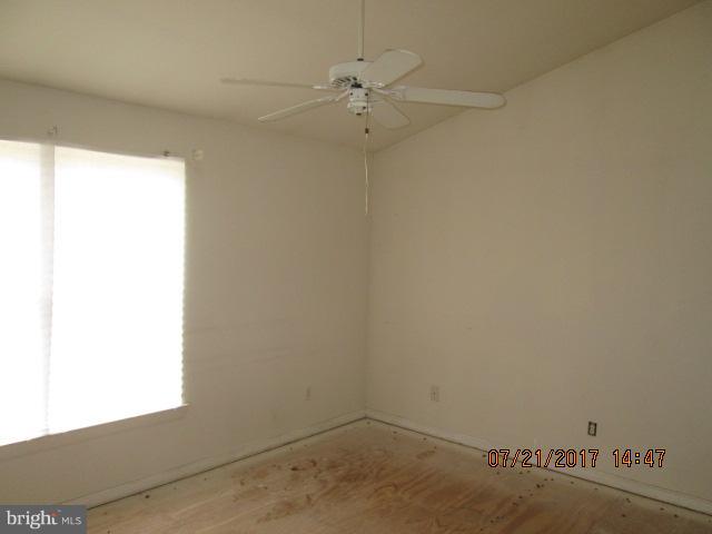 BOSTON COURTS - Residential