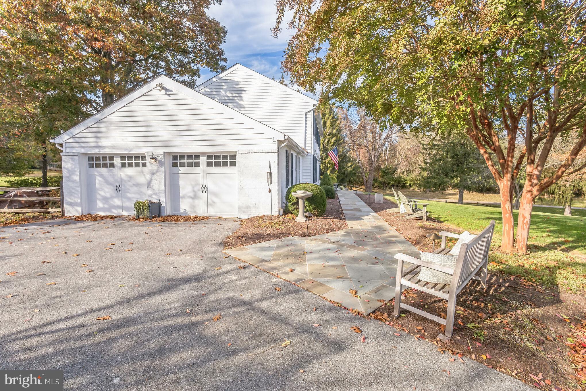 FOXLAIR ACRES - Residential