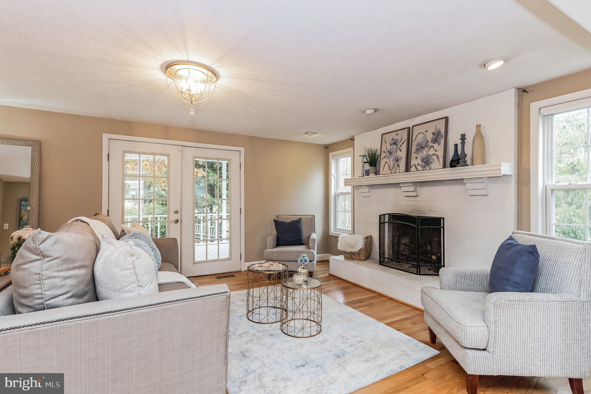 FOXLAIR ACRES - Residential