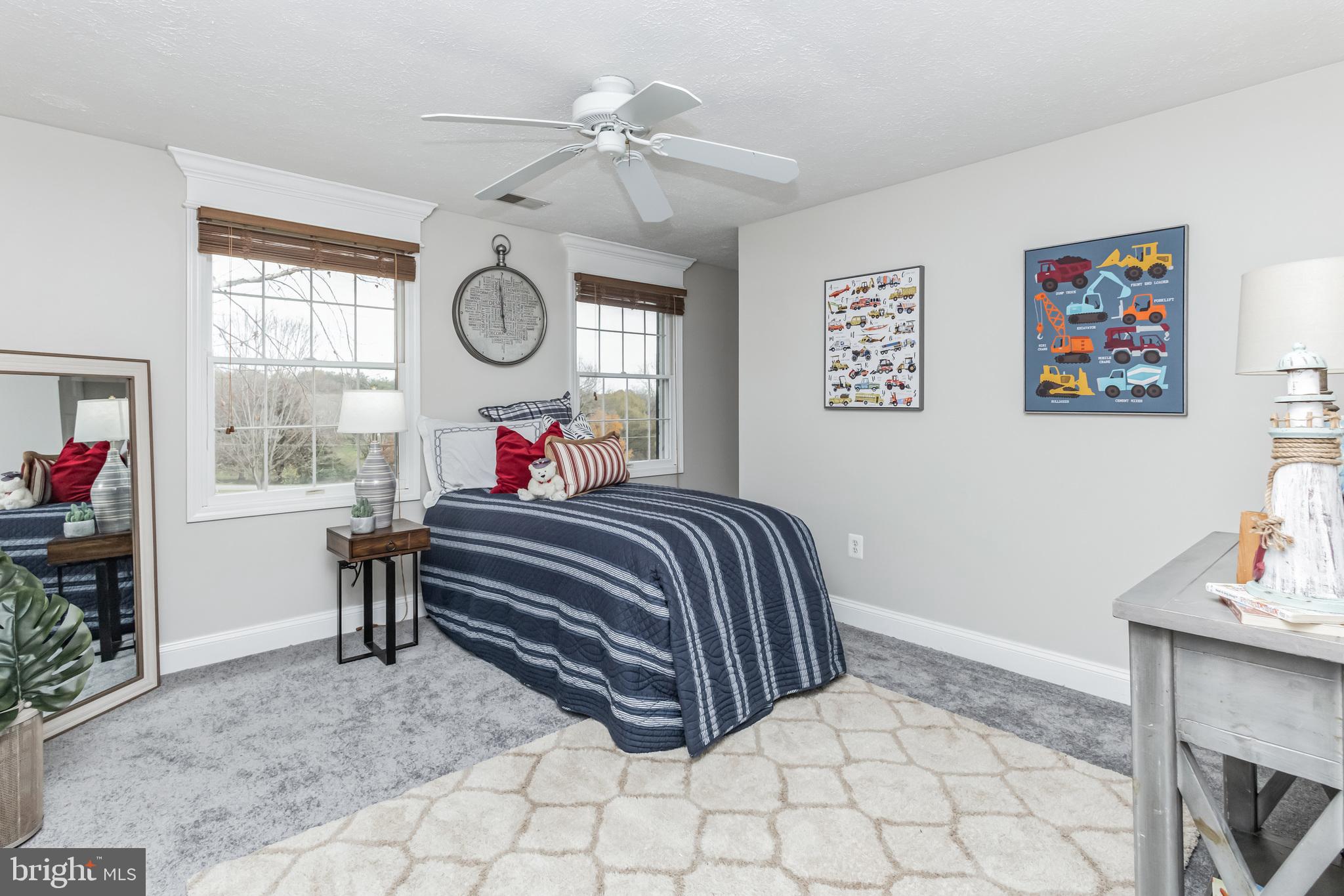 FOXLAIR ACRES - Residential