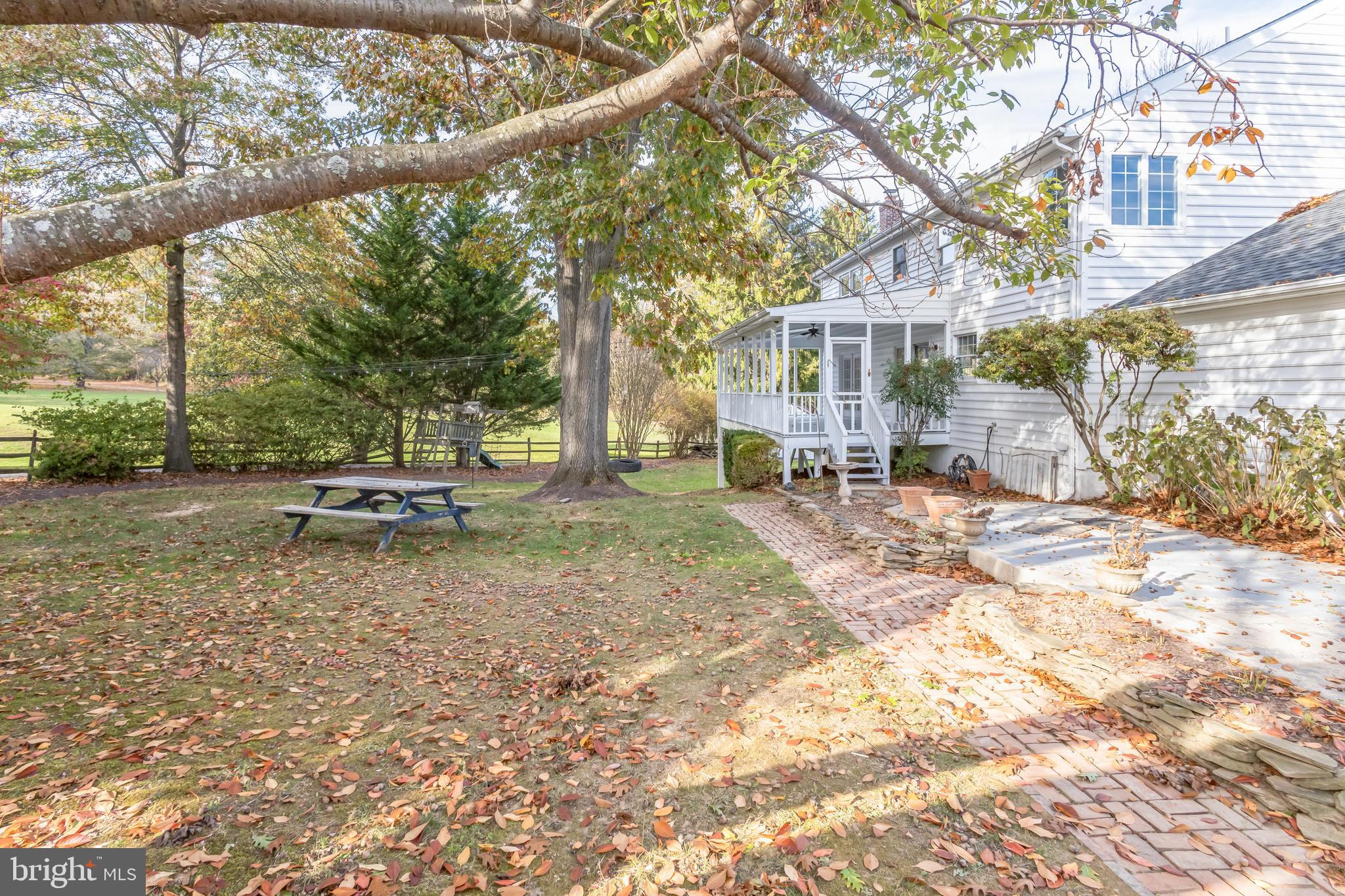 FOXLAIR ACRES - Residential