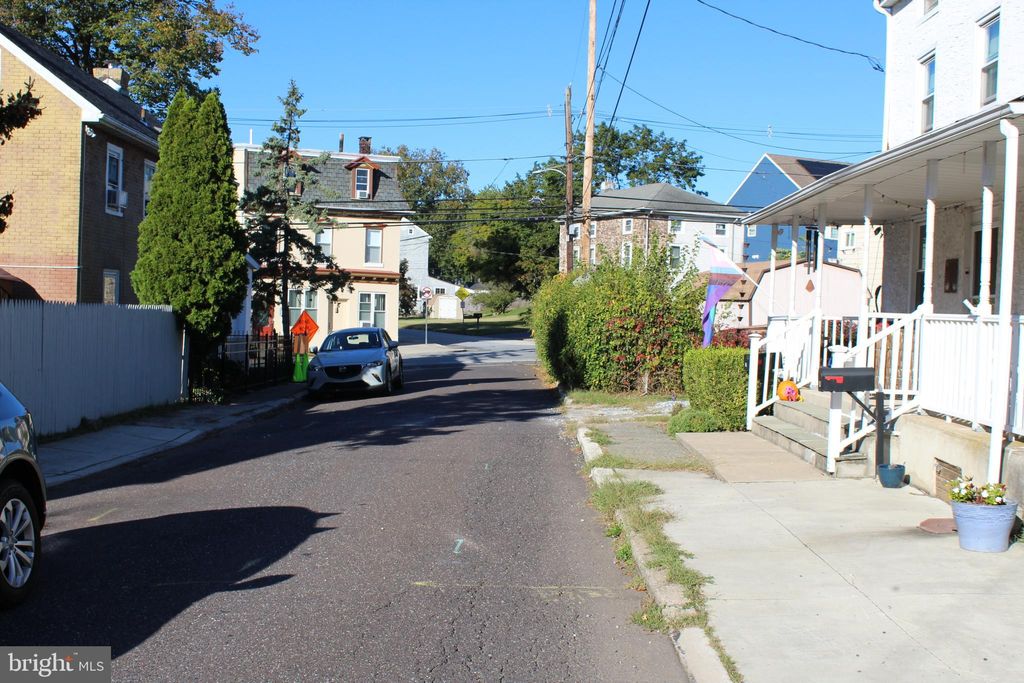 Photo of 47 E Grant Street, PHOENIXVILLE, PA 19460 (MLS # PACT2107970)