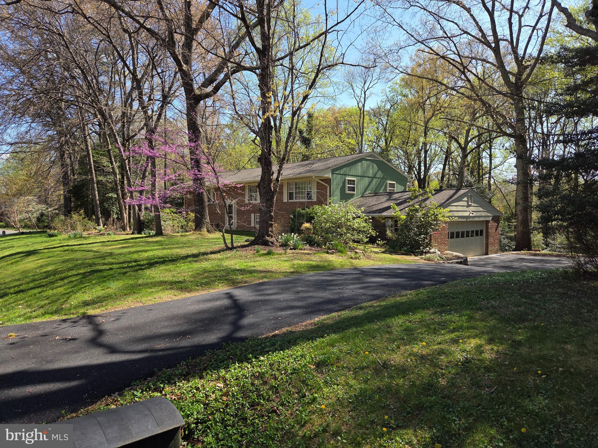 FOX MILL ACRES - Residential