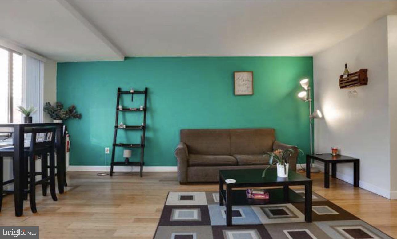 1111 ARLINGTON BOULEVARD 825