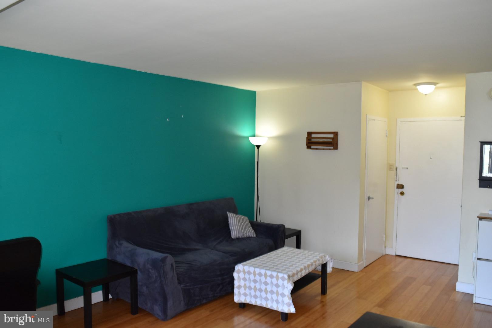1111 ARLINGTON BOULEVARD 825