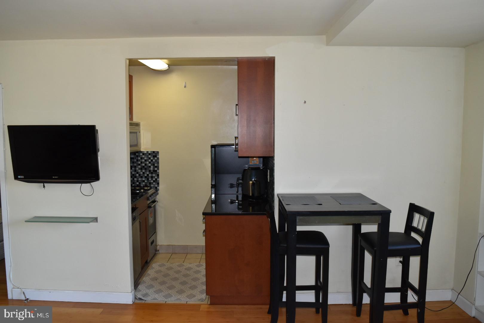 1111 ARLINGTON BOULEVARD 825