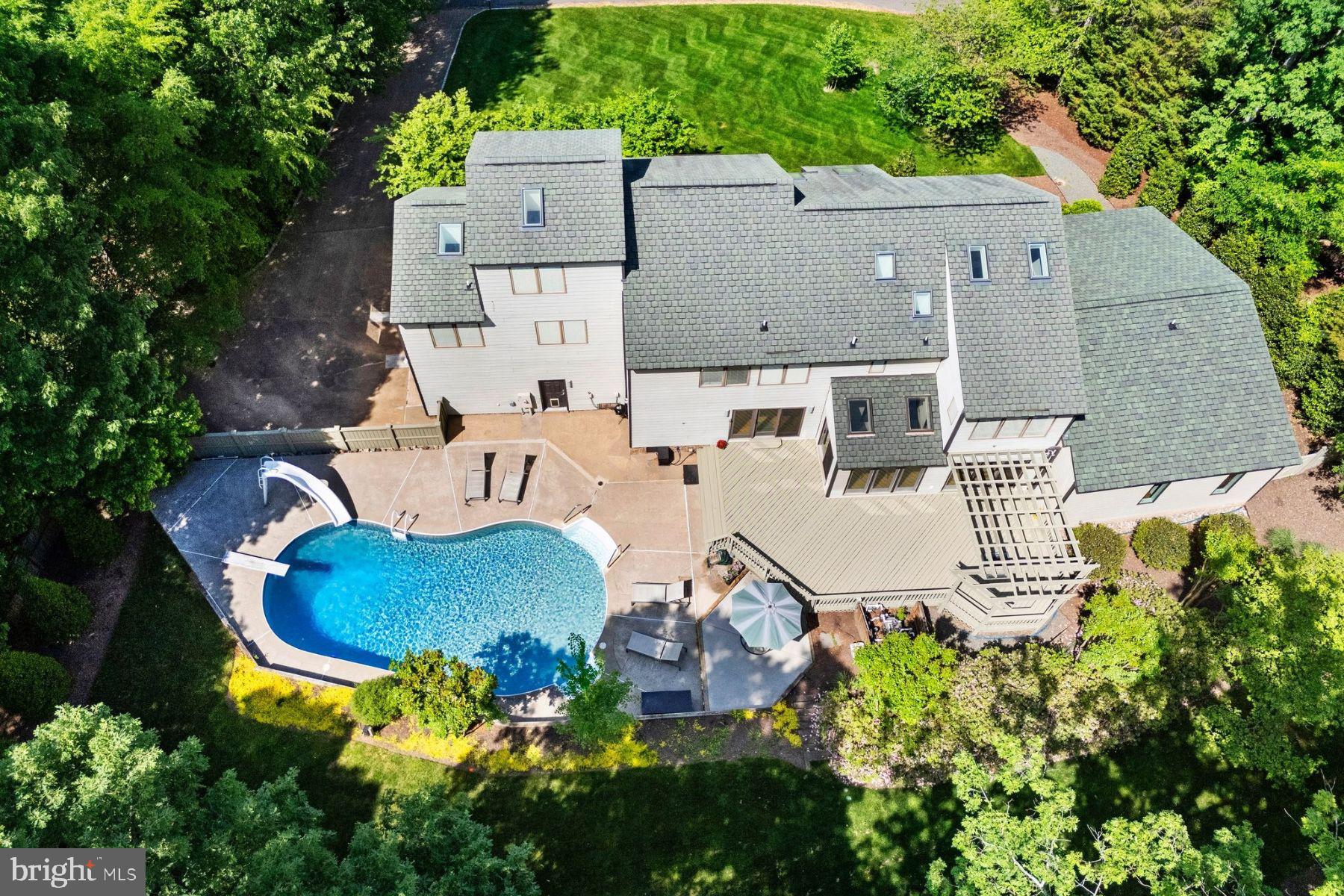 3 WELWYN PLACE