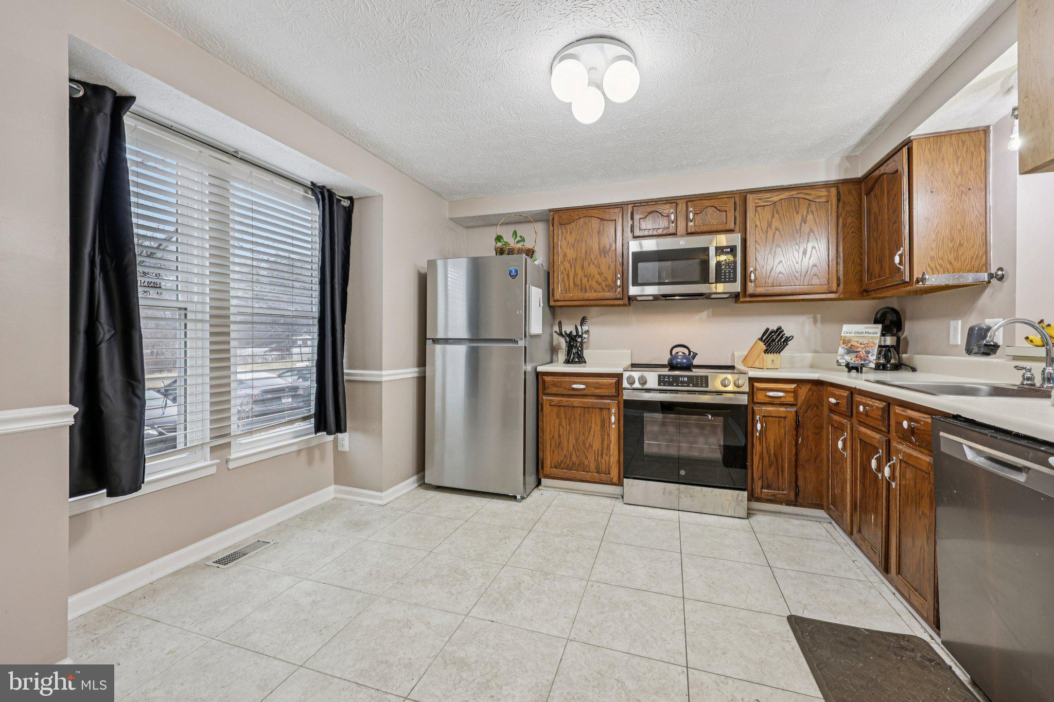 STONE CROSSING - Residential