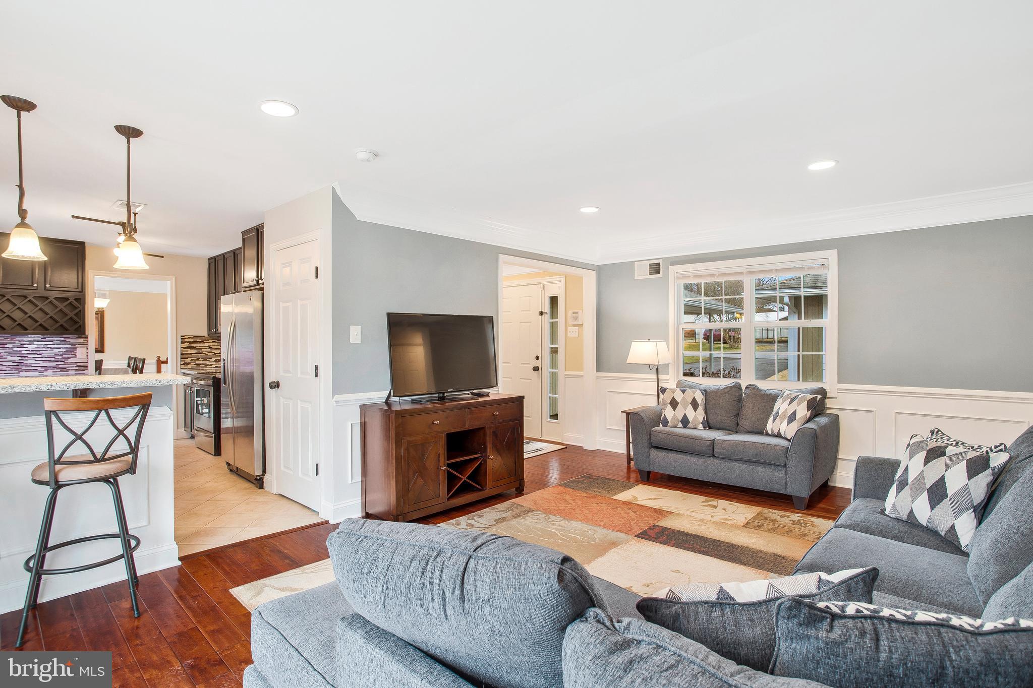 COUNTRY CLUB SOUTH - Residential