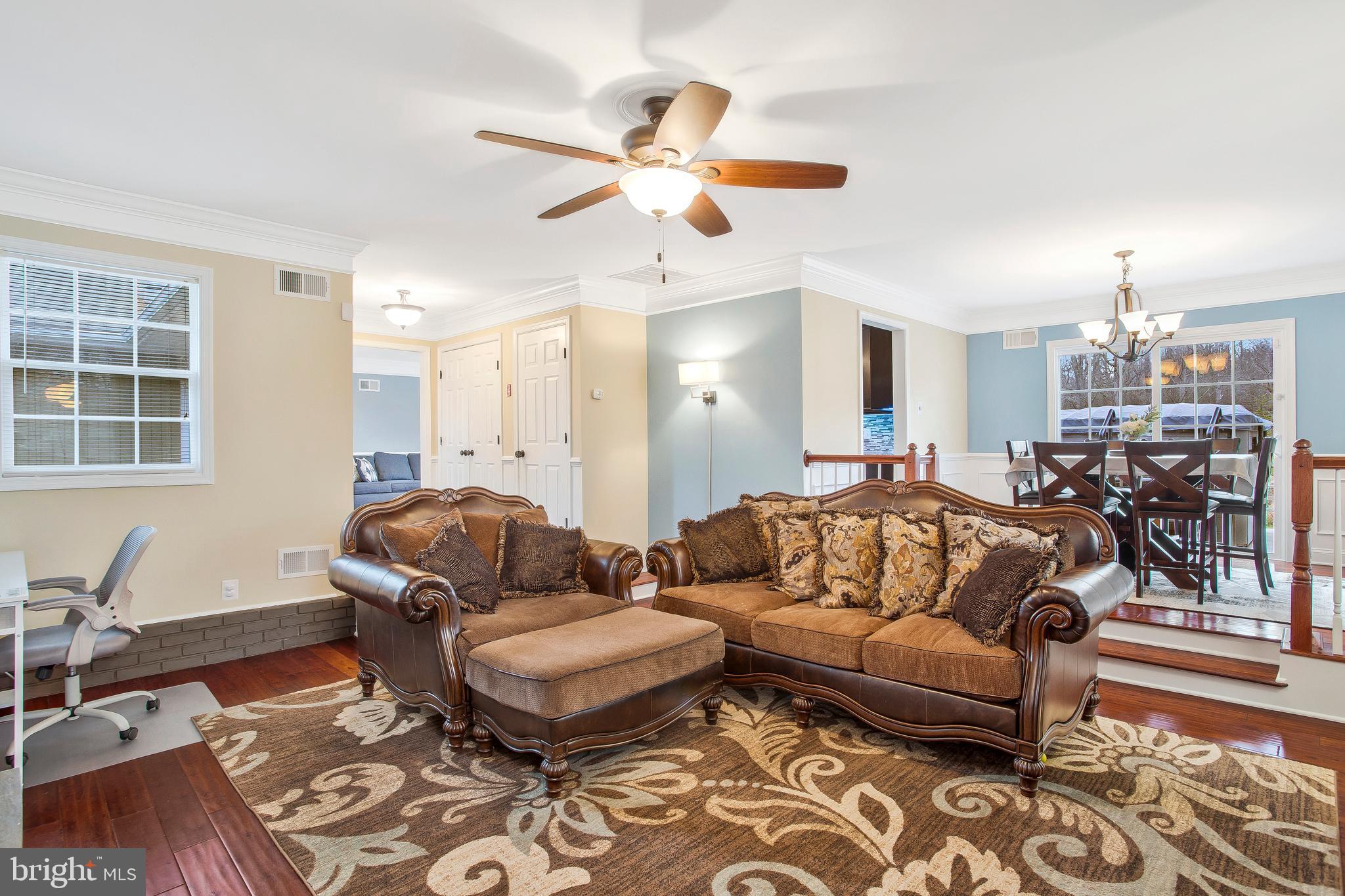 COUNTRY CLUB SOUTH - Residential