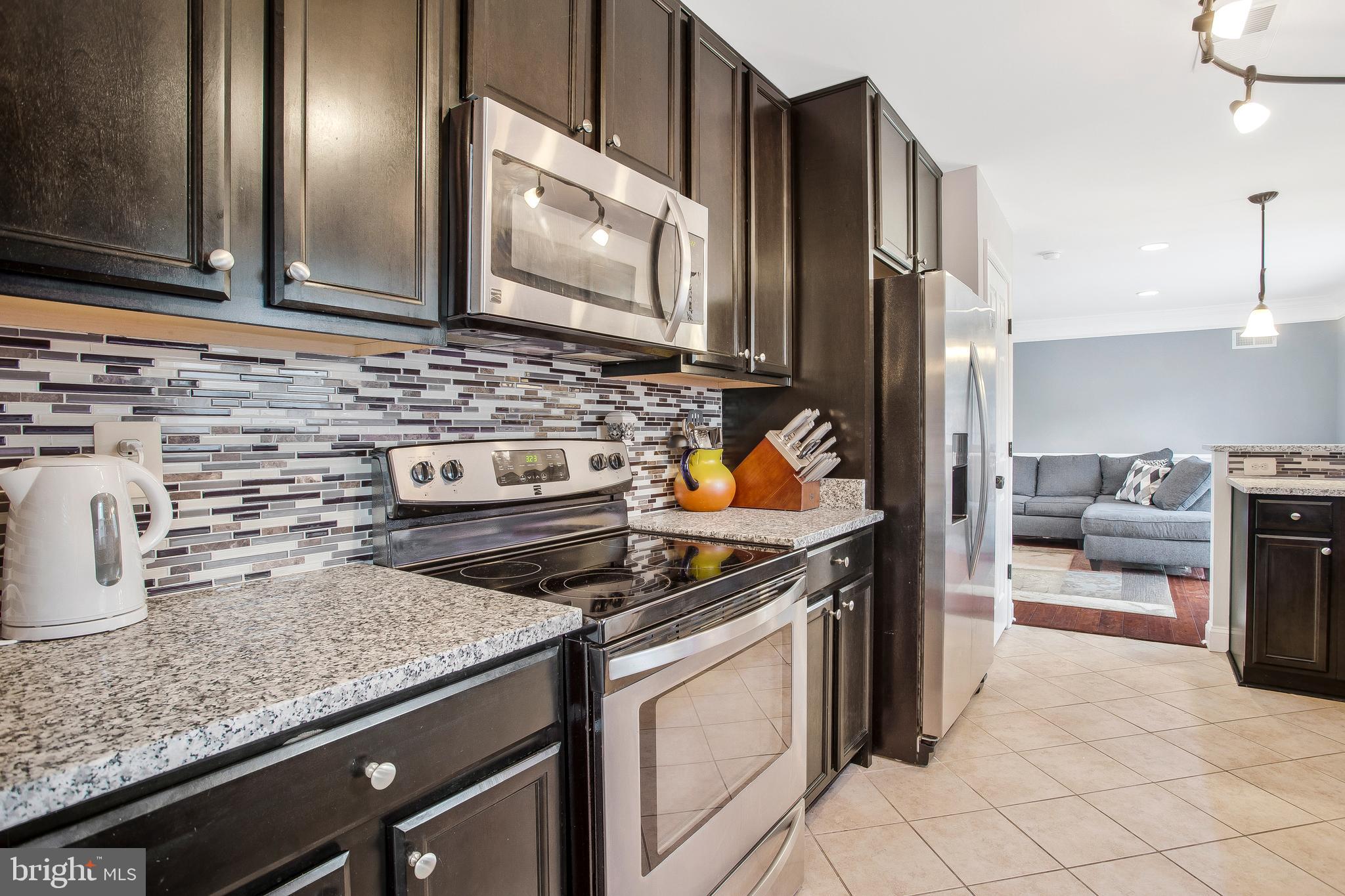 COUNTRY CLUB SOUTH - Residential