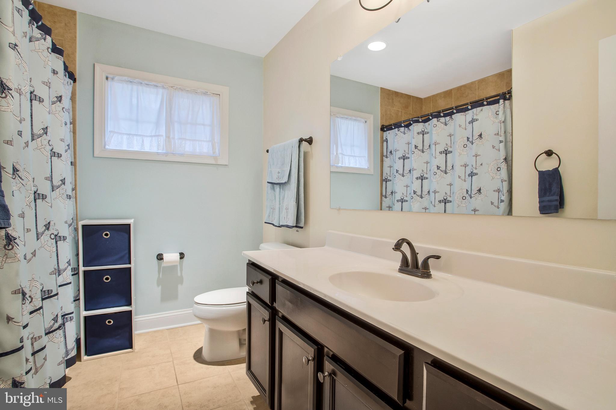 COUNTRY CLUB SOUTH - Residential