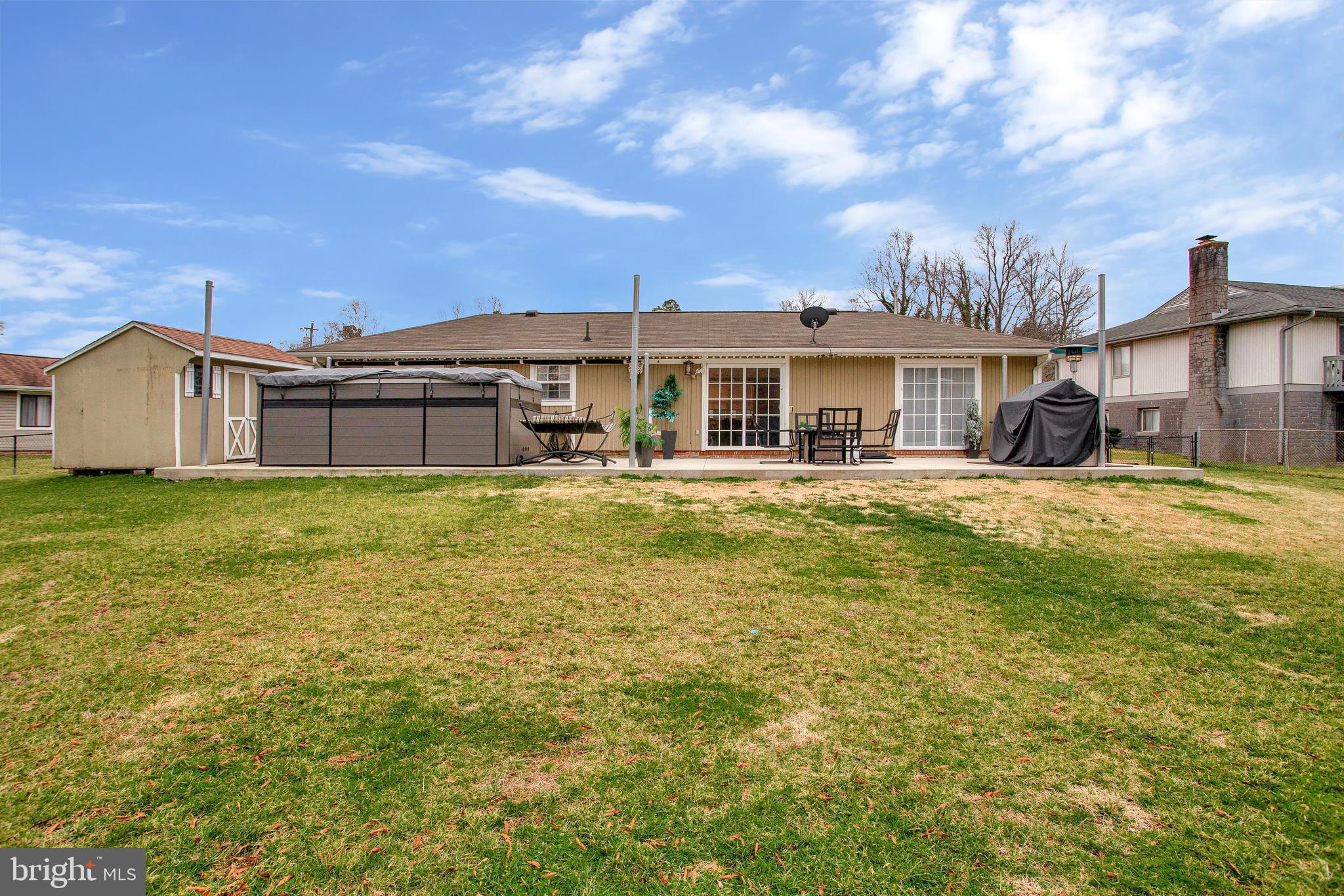 COUNTRY CLUB SOUTH - Residential