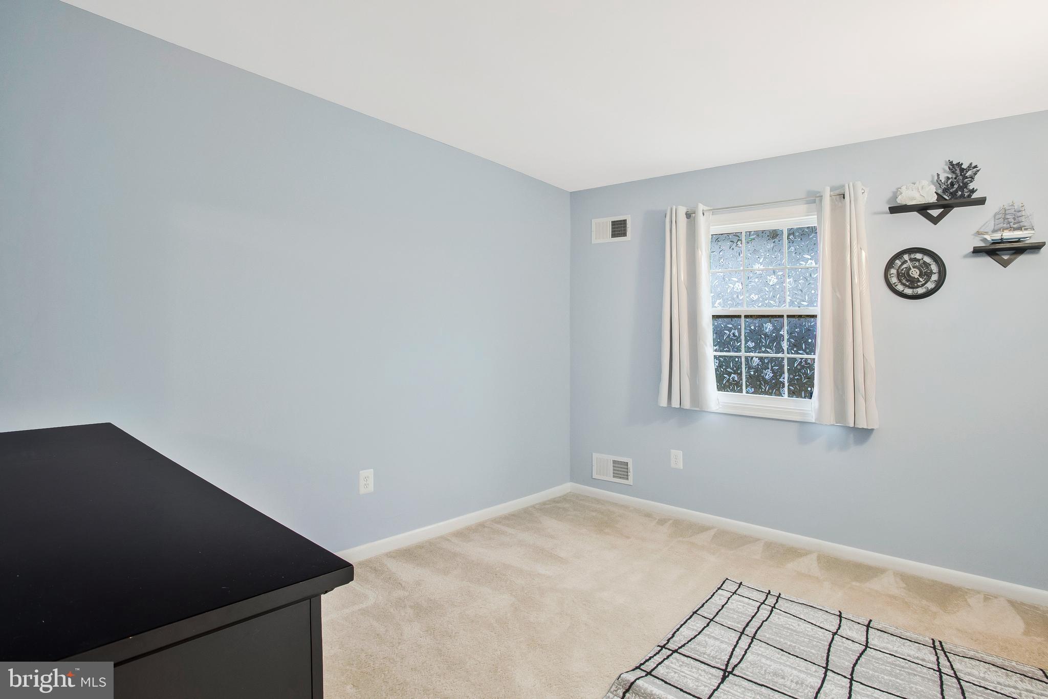 COUNTRY CLUB SOUTH - Residential