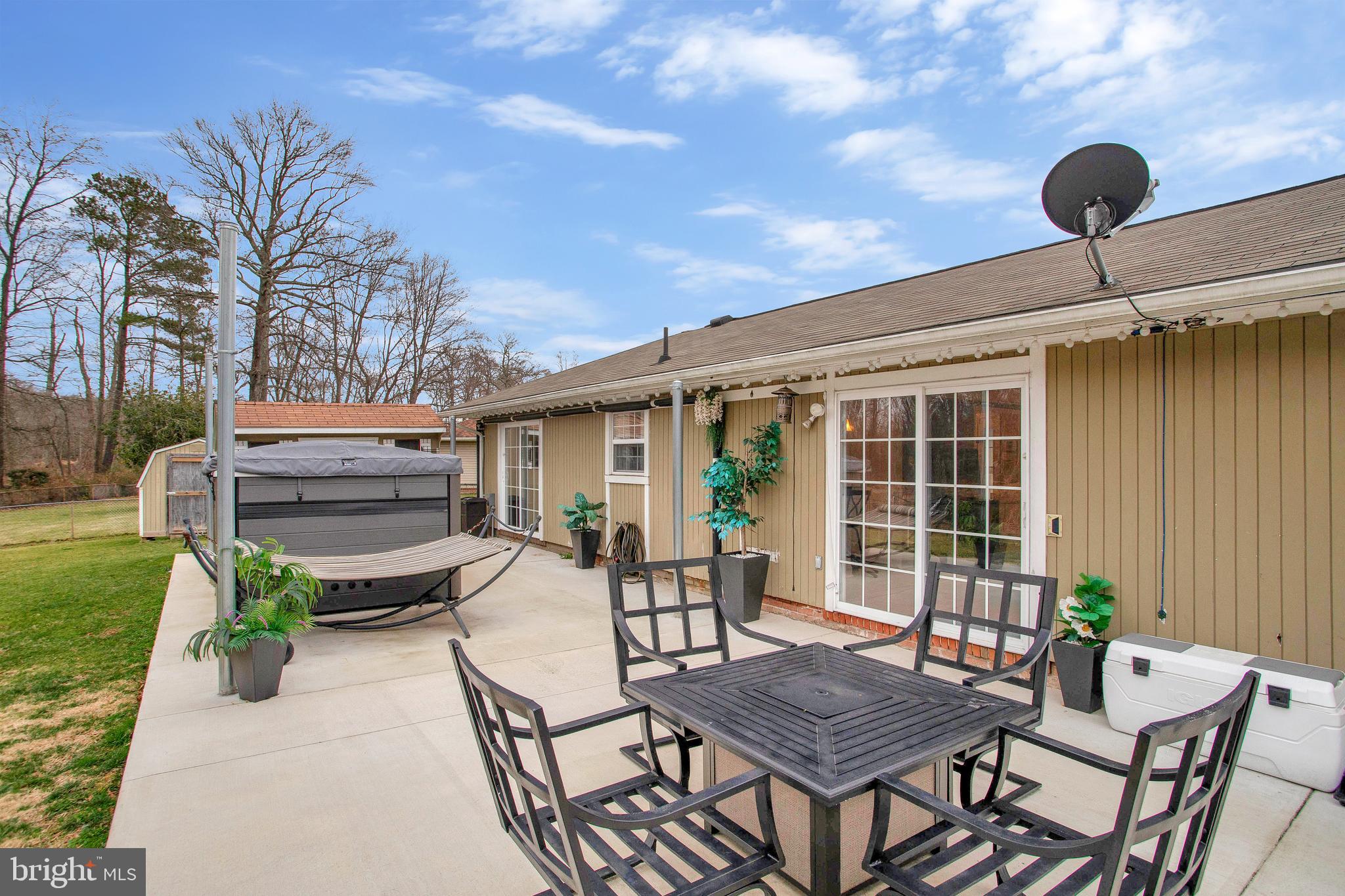 COUNTRY CLUB SOUTH - Residential