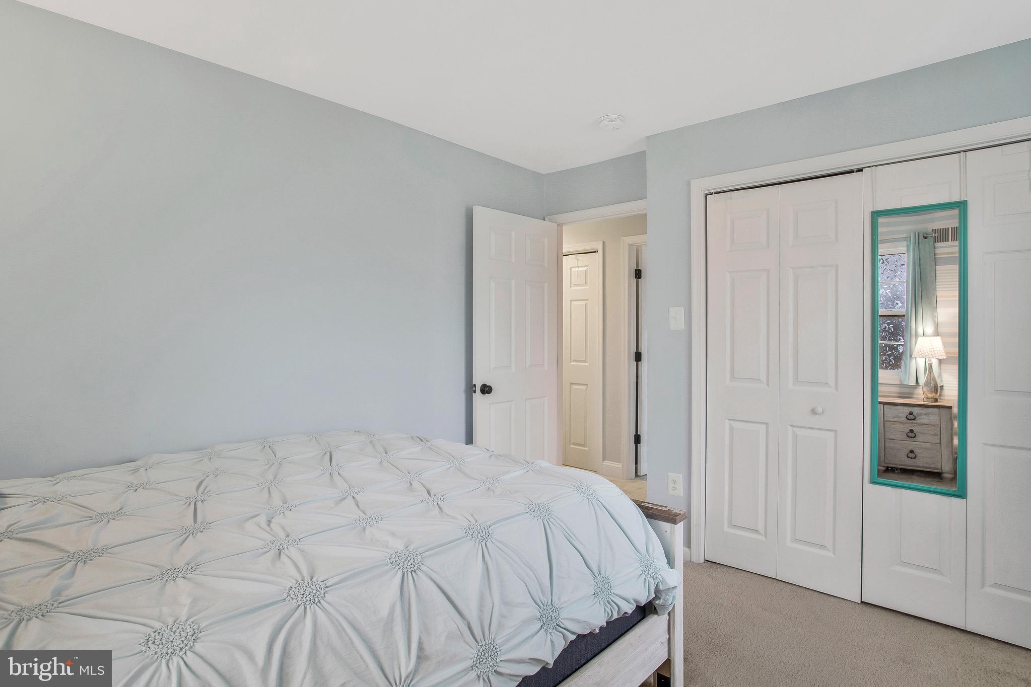 COUNTRY CLUB SOUTH - Residential