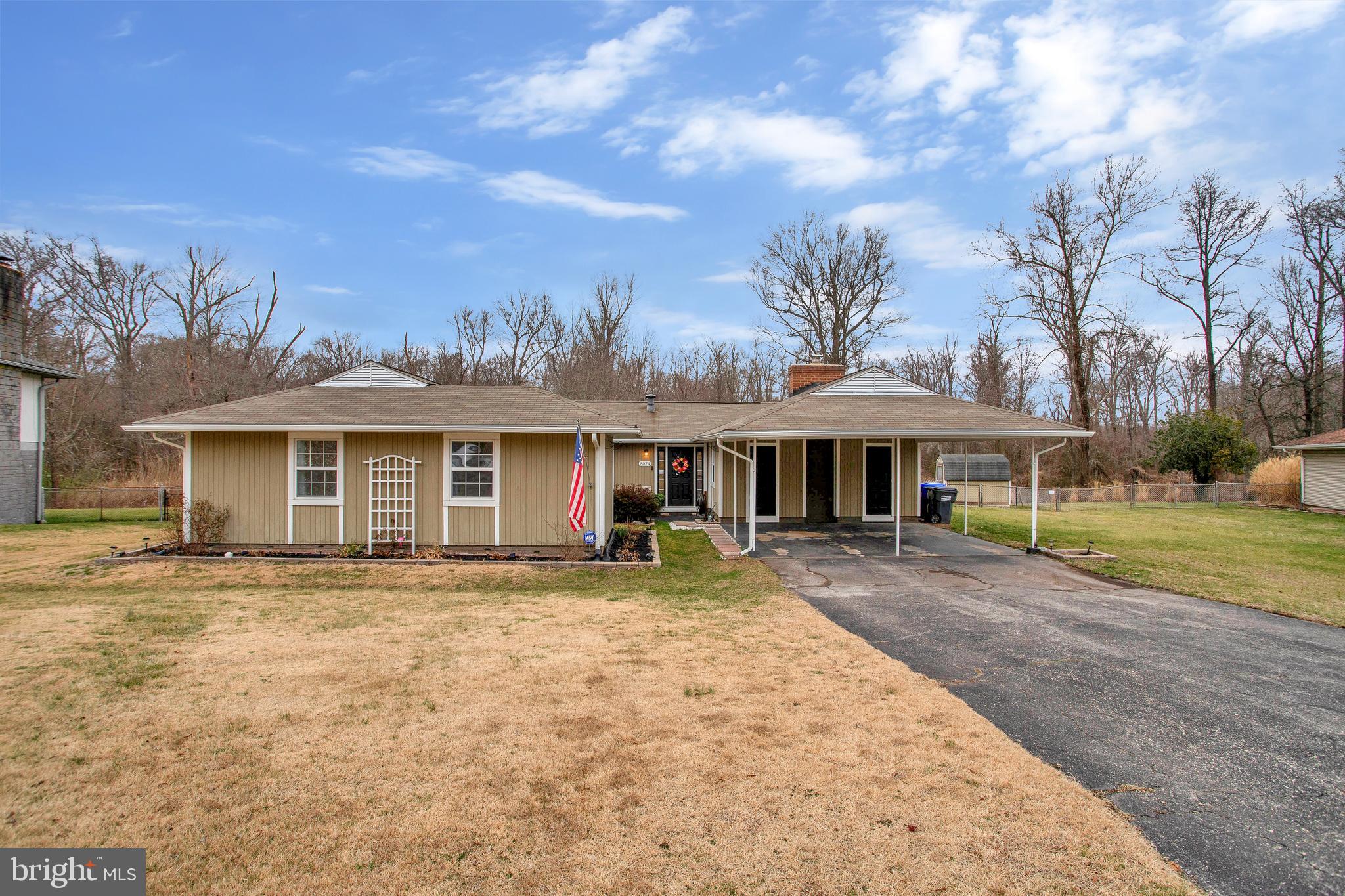 COUNTRY CLUB SOUTH - Residential