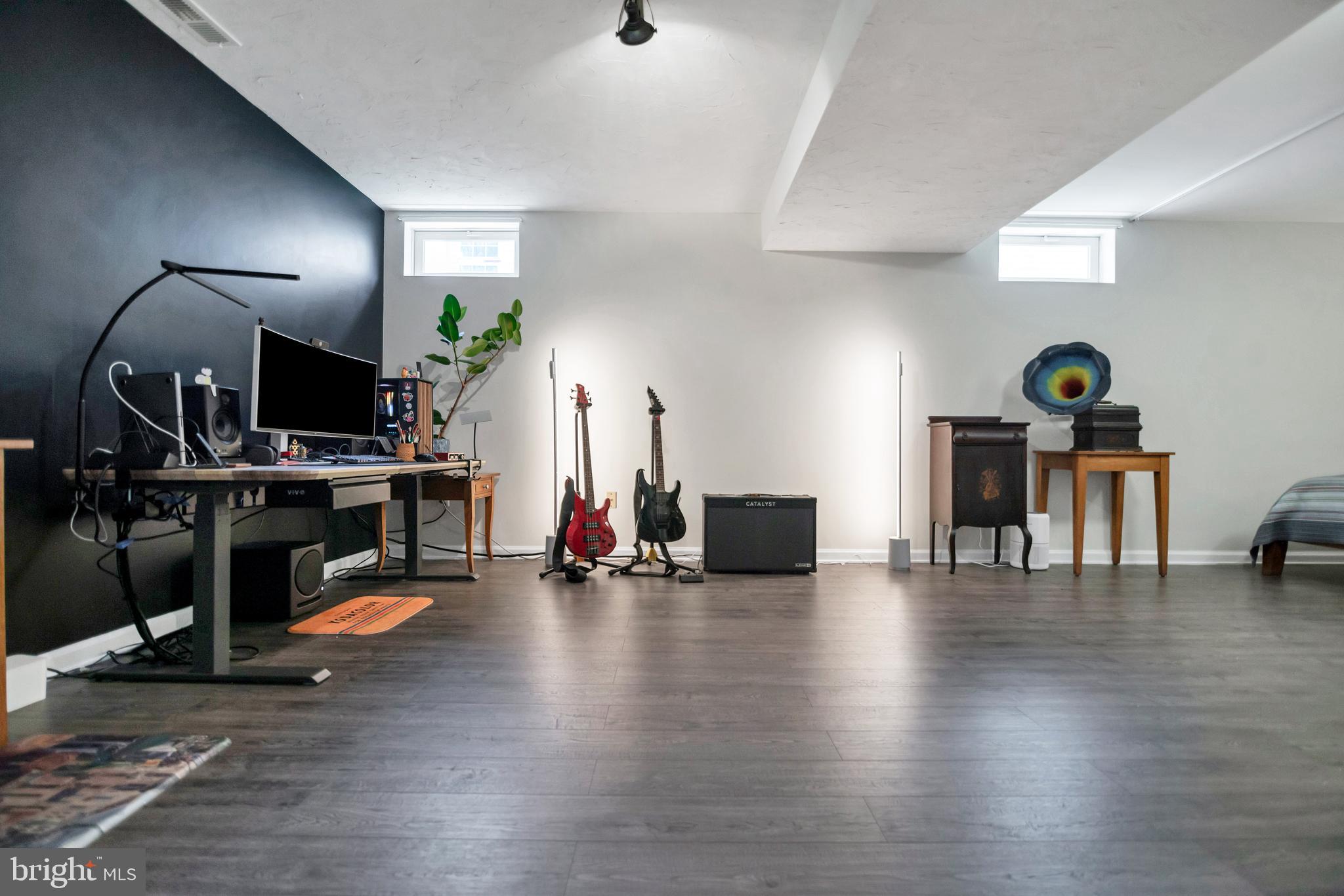 DEARBOUGHT - Residential