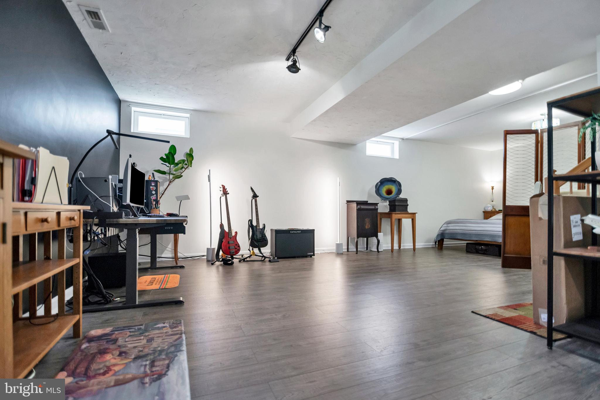 DEARBOUGHT - Residential