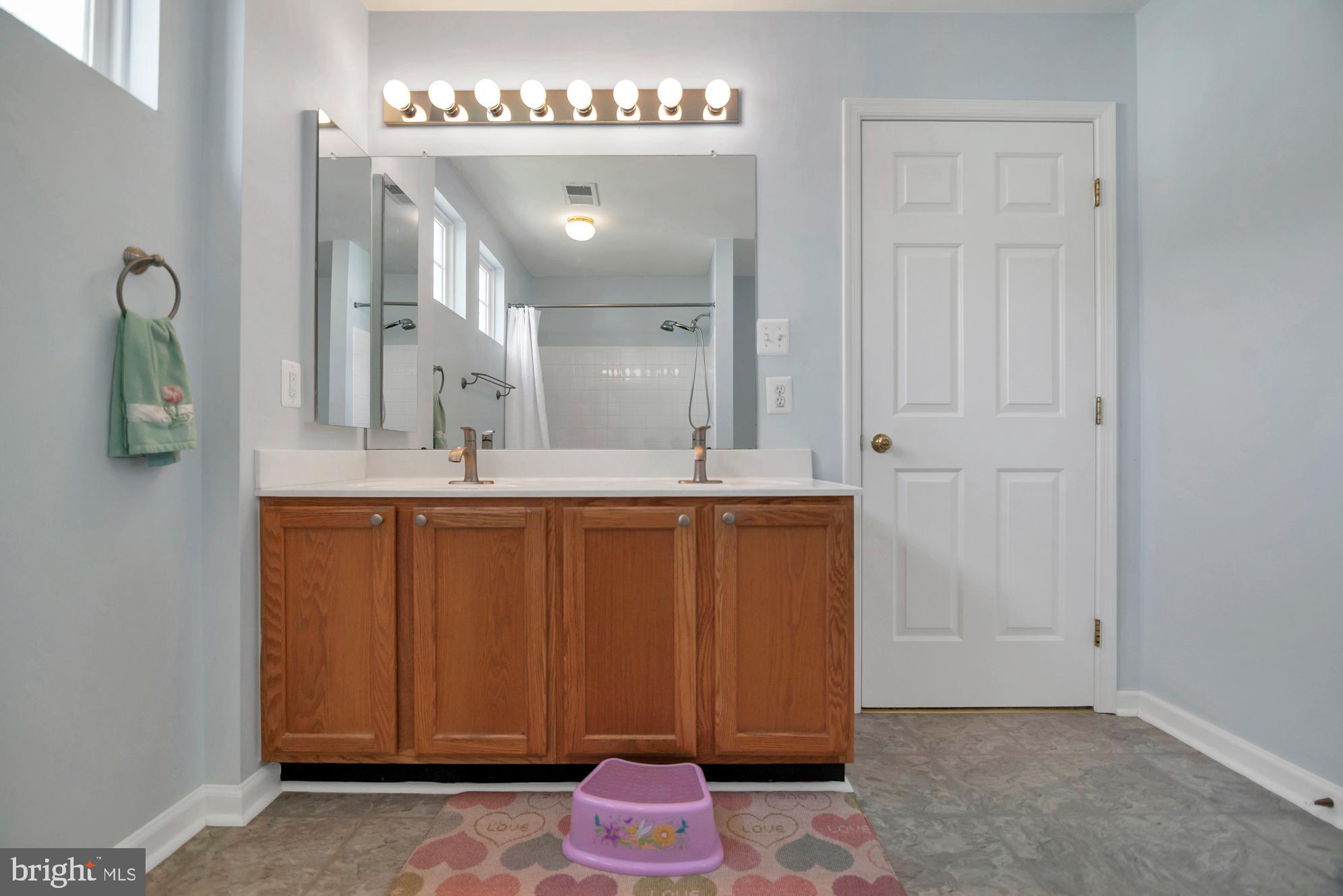 DEARBOUGHT - Residential