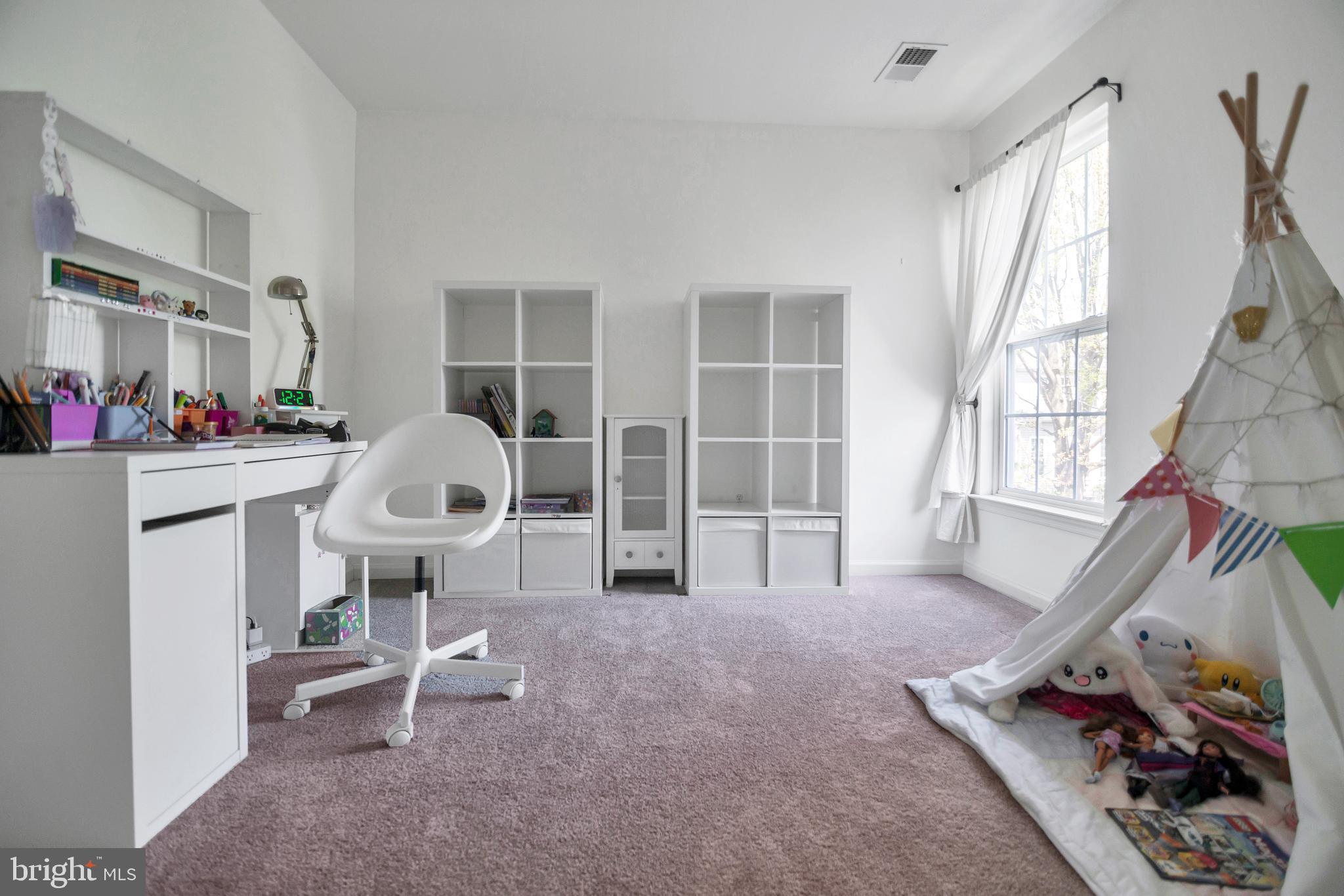 DEARBOUGHT - Residential