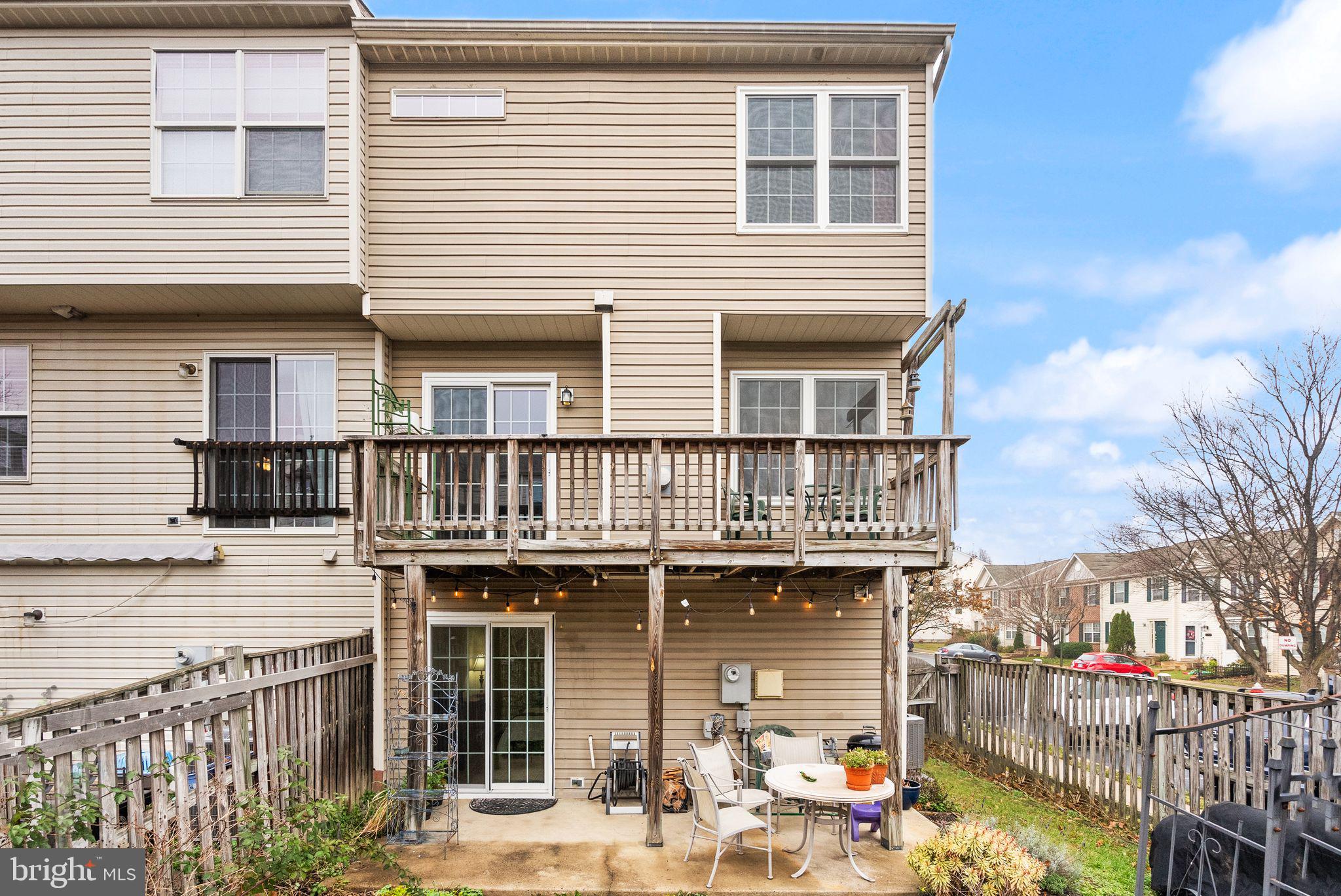 TOWNES OF VANDERBILT - Residential