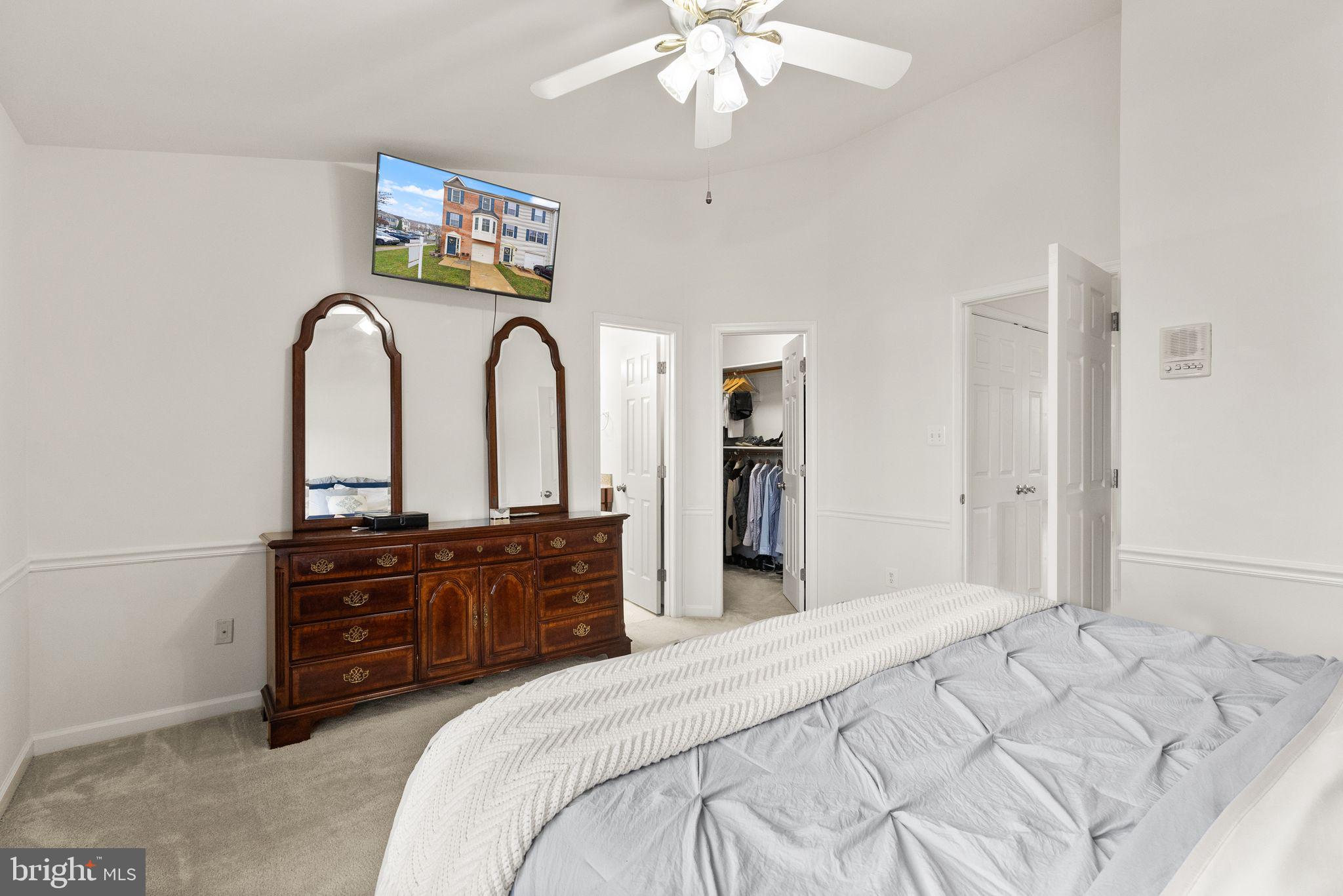 TOWNES OF VANDERBILT - Residential