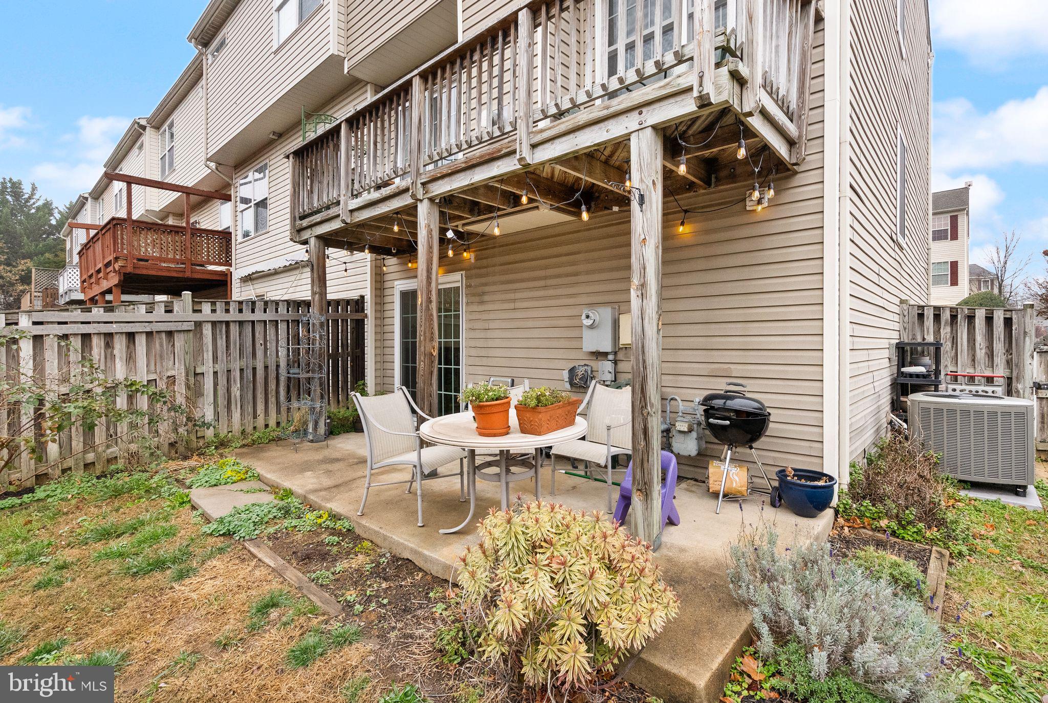 TOWNES OF VANDERBILT - Residential