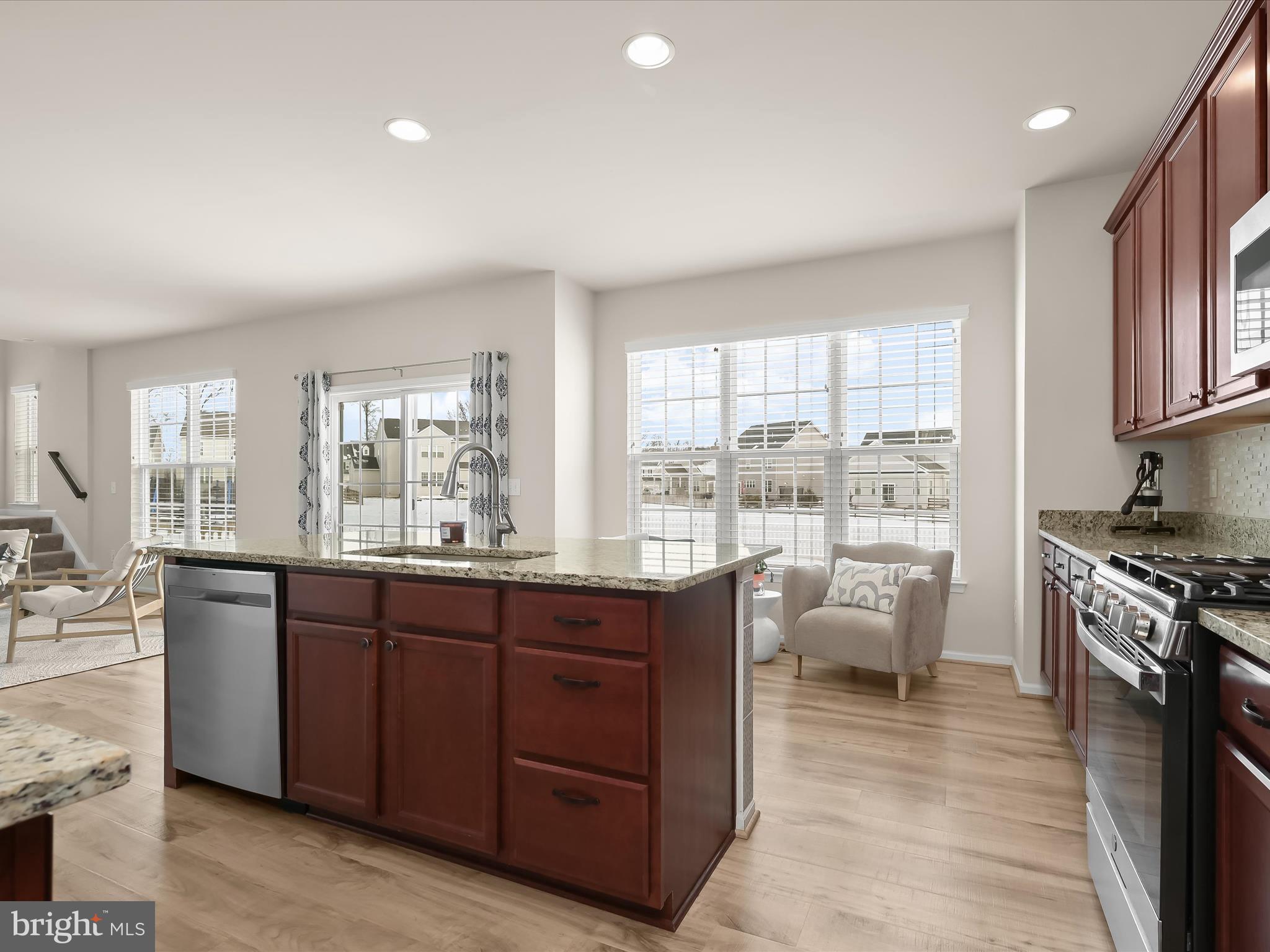 MAYFAIR - Residential