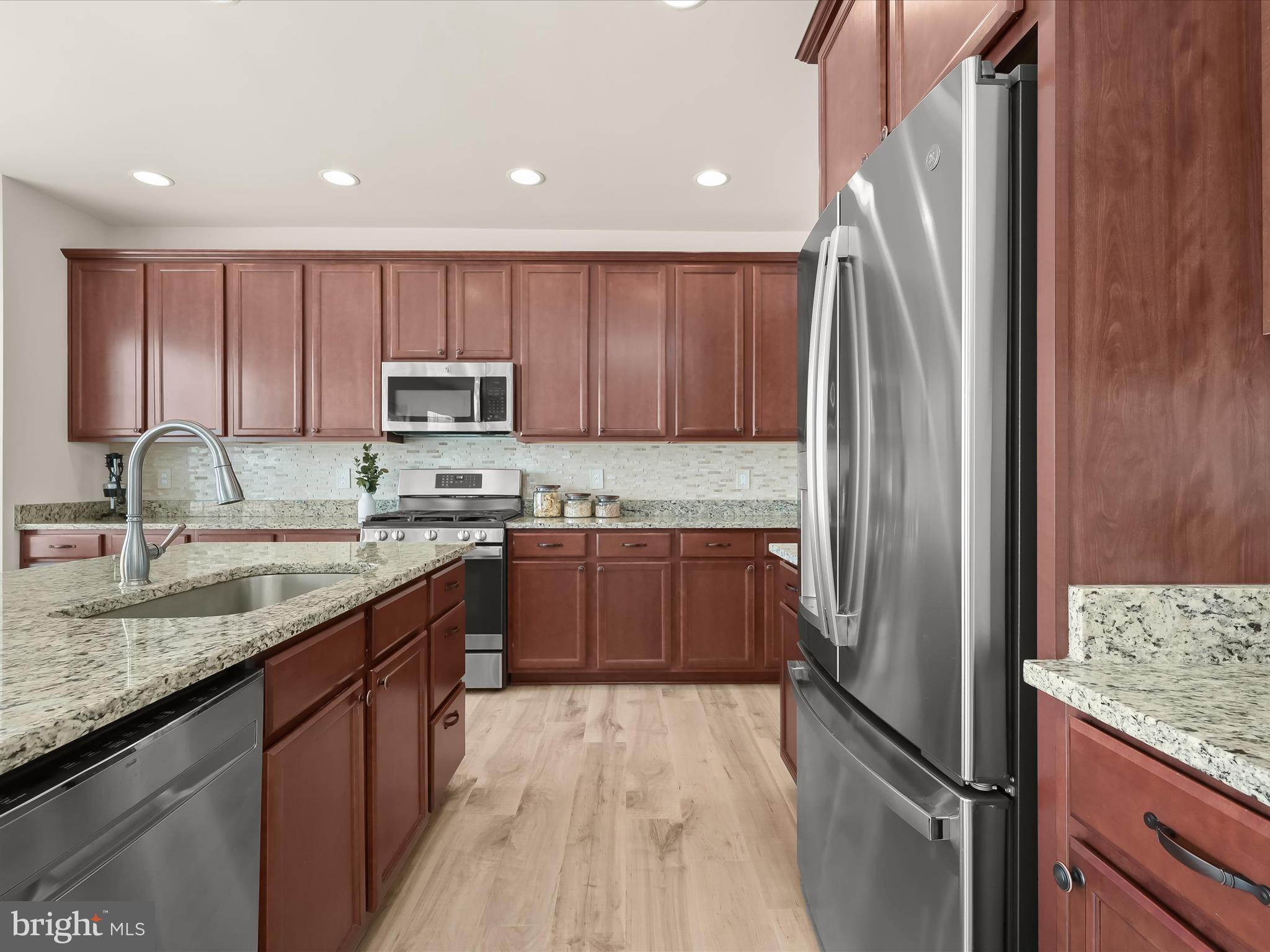 MAYFAIR - Residential