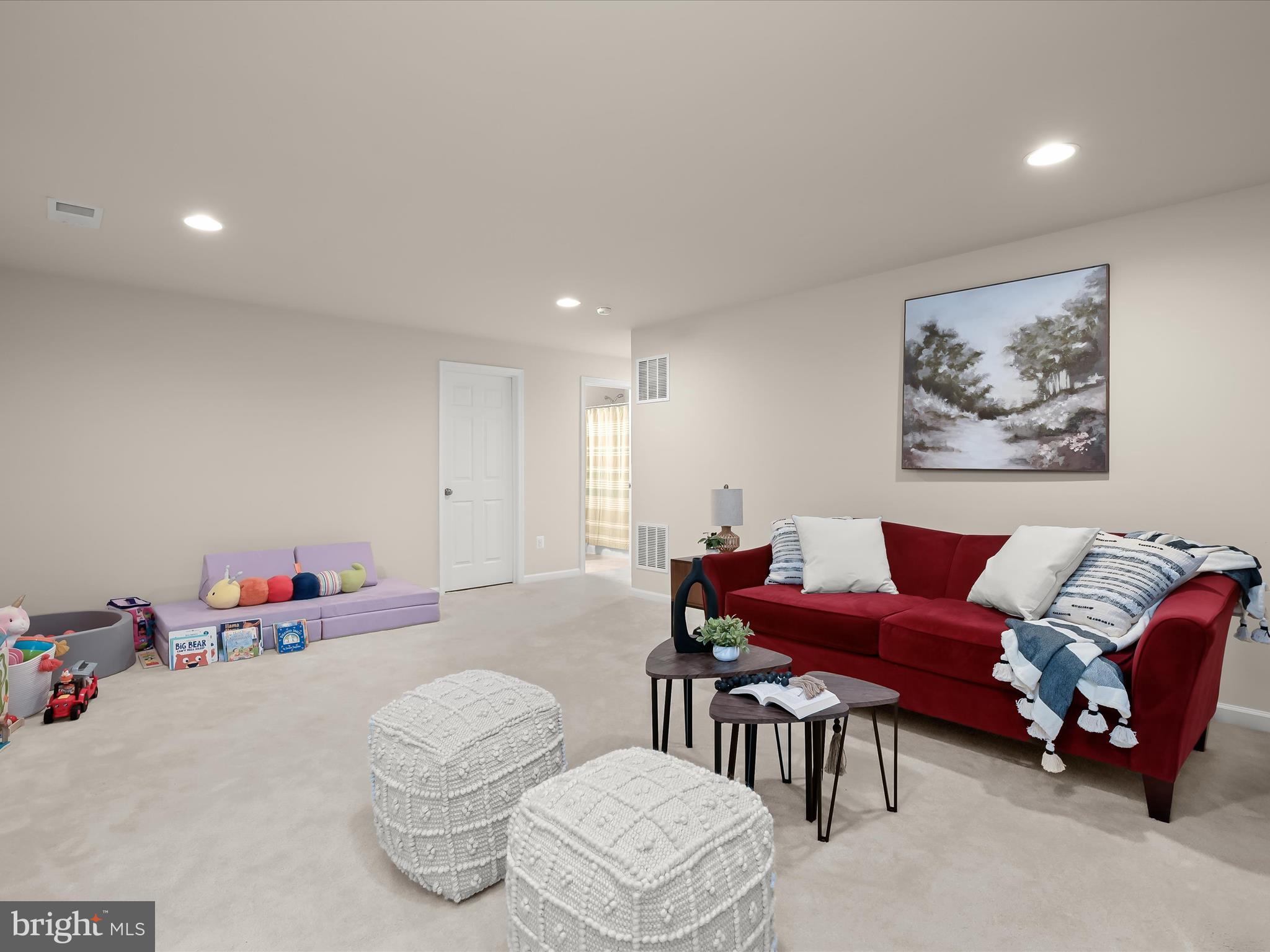 MAYFAIR - Residential