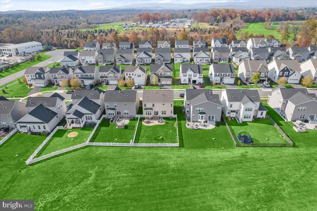 MAYFAIR - Residential