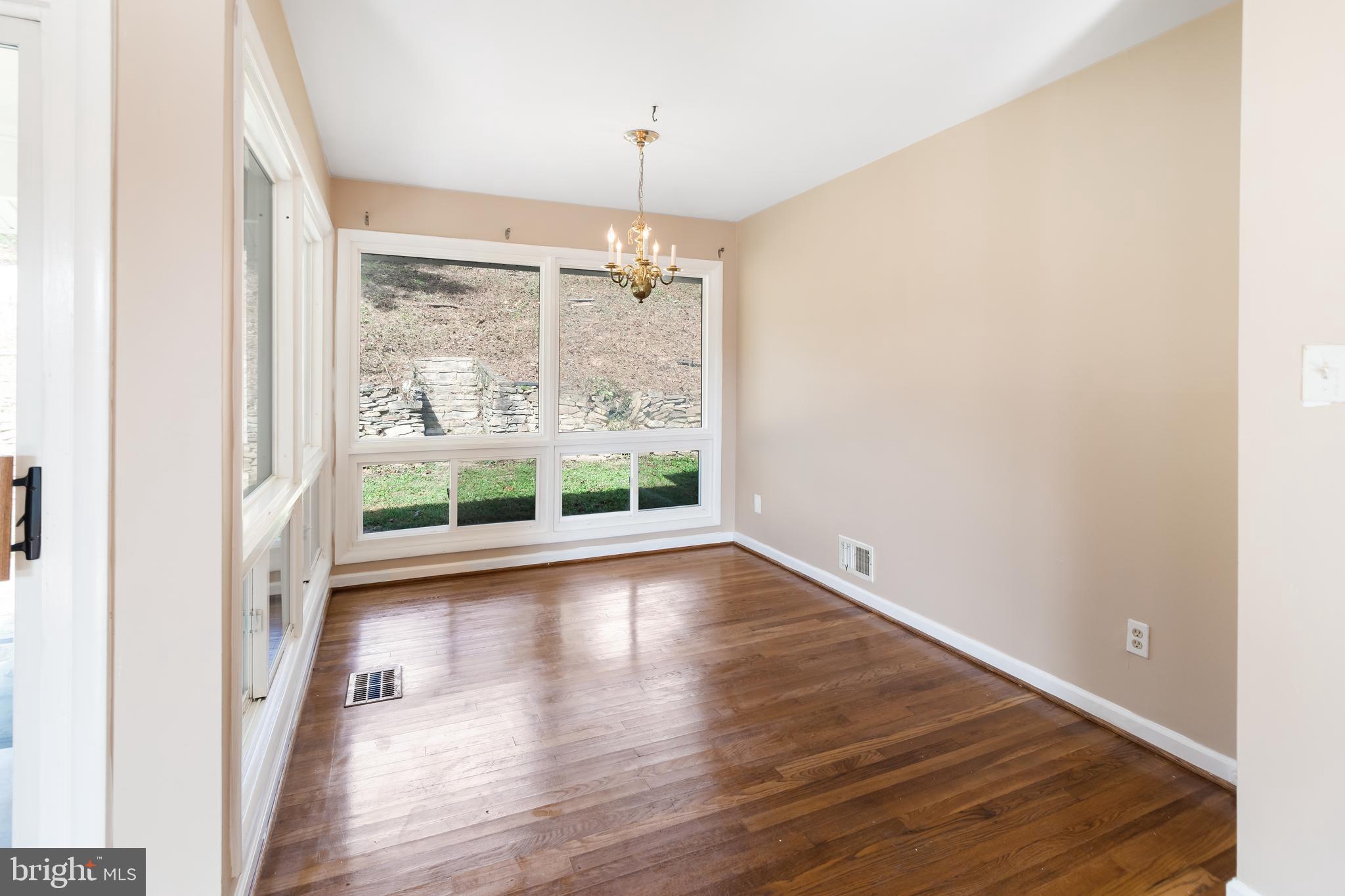 GARRETT FOREST - Residential