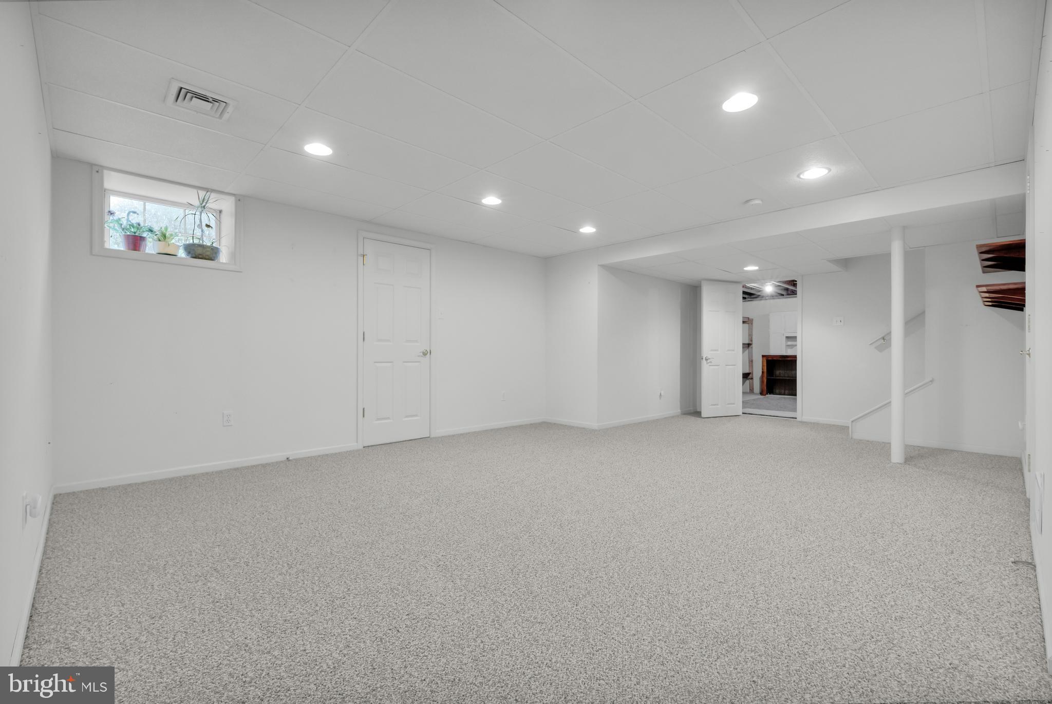 VILLAS AT TREXLER PK - Residential