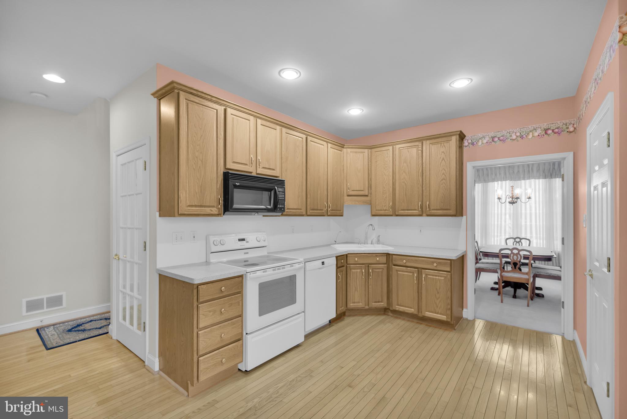 VILLAS AT TREXLER PK - Residential