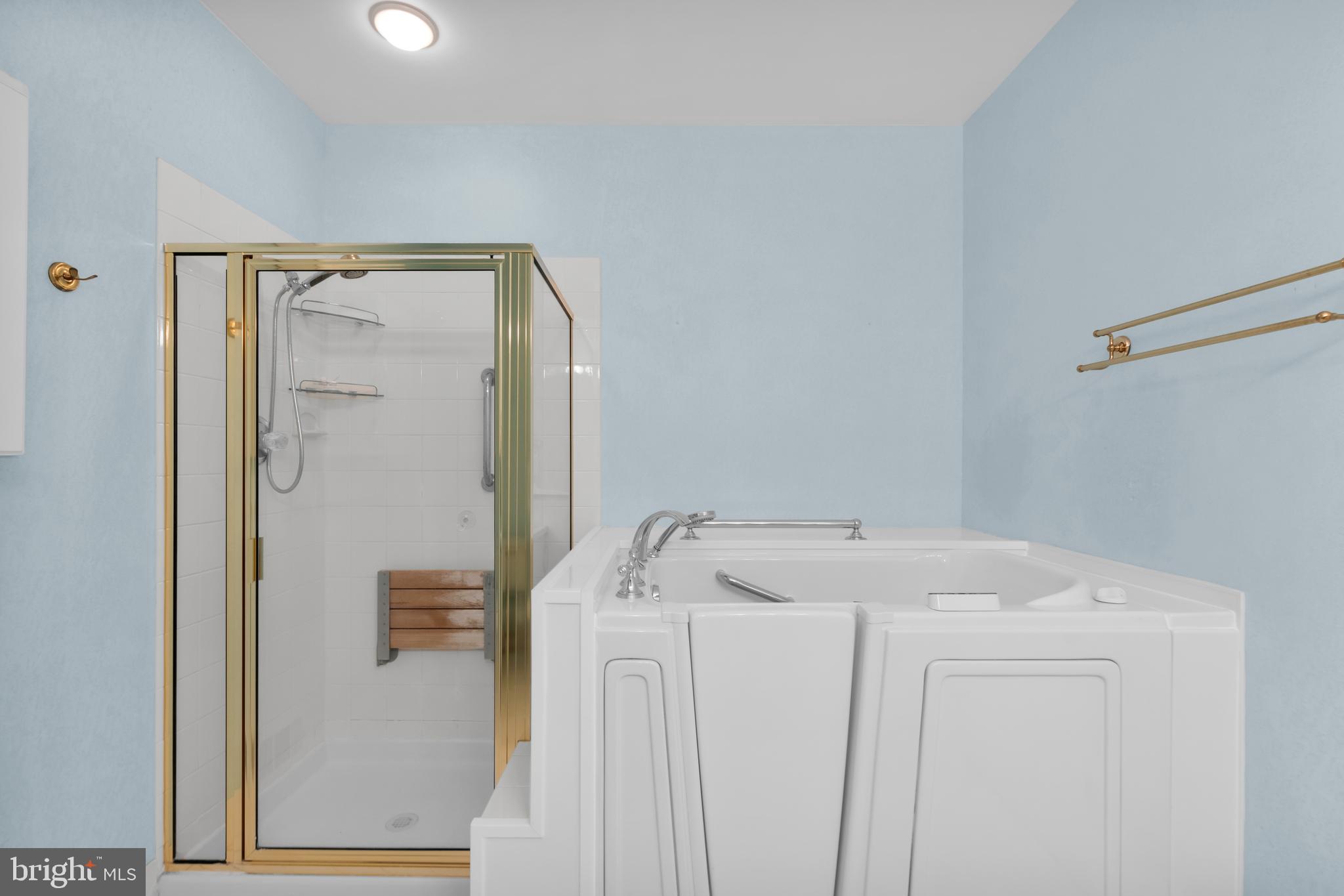 VILLAS AT TREXLER PK - Residential