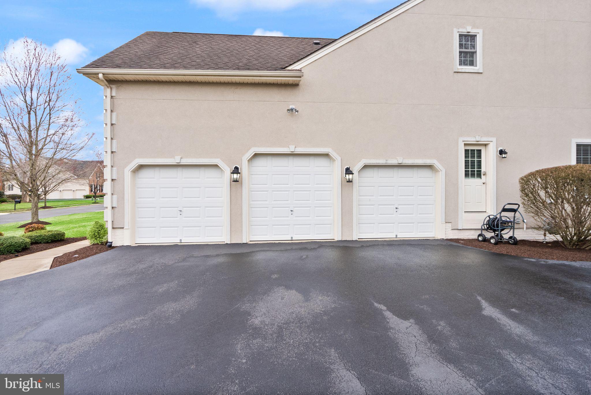 DOMINION VALLEY COUNTRY CLUB - Residential