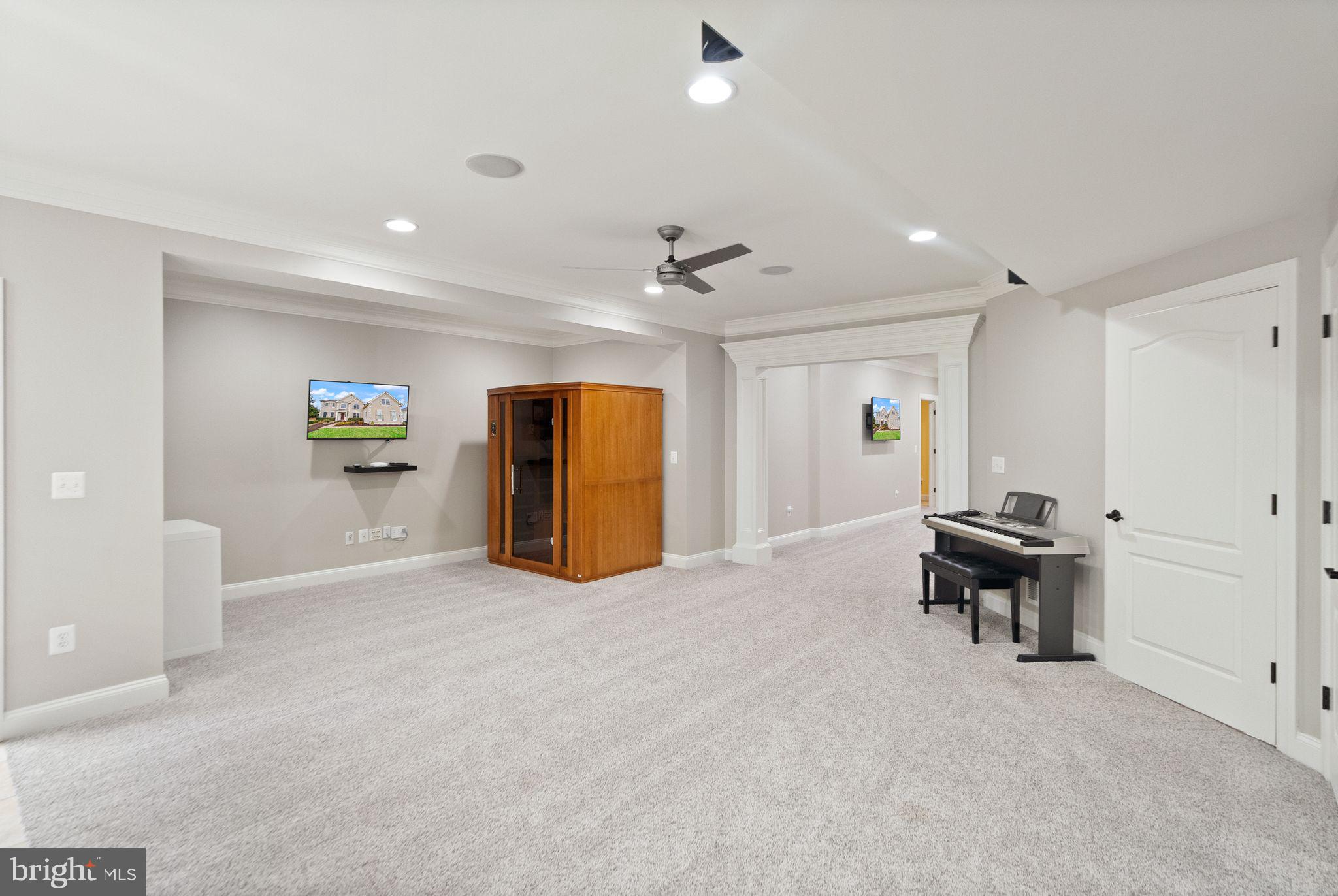 DOMINION VALLEY COUNTRY CLUB - Residential