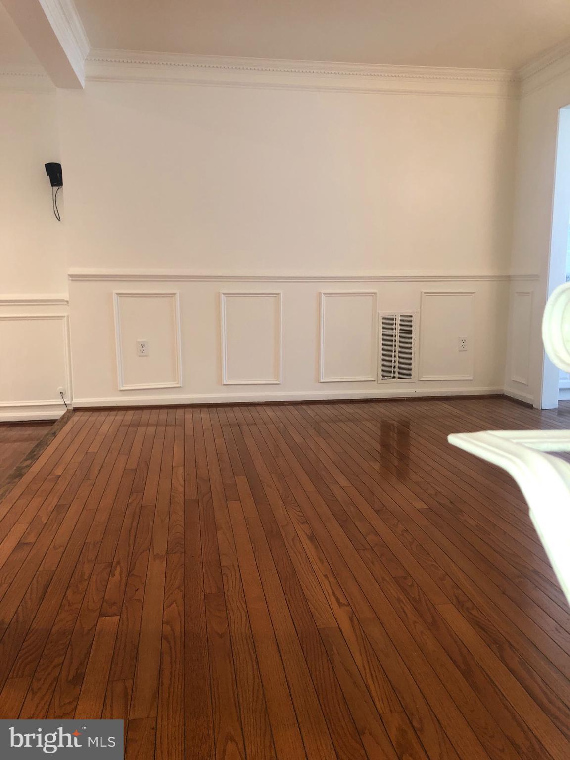 BETHELEN WOODS - Residential Lease