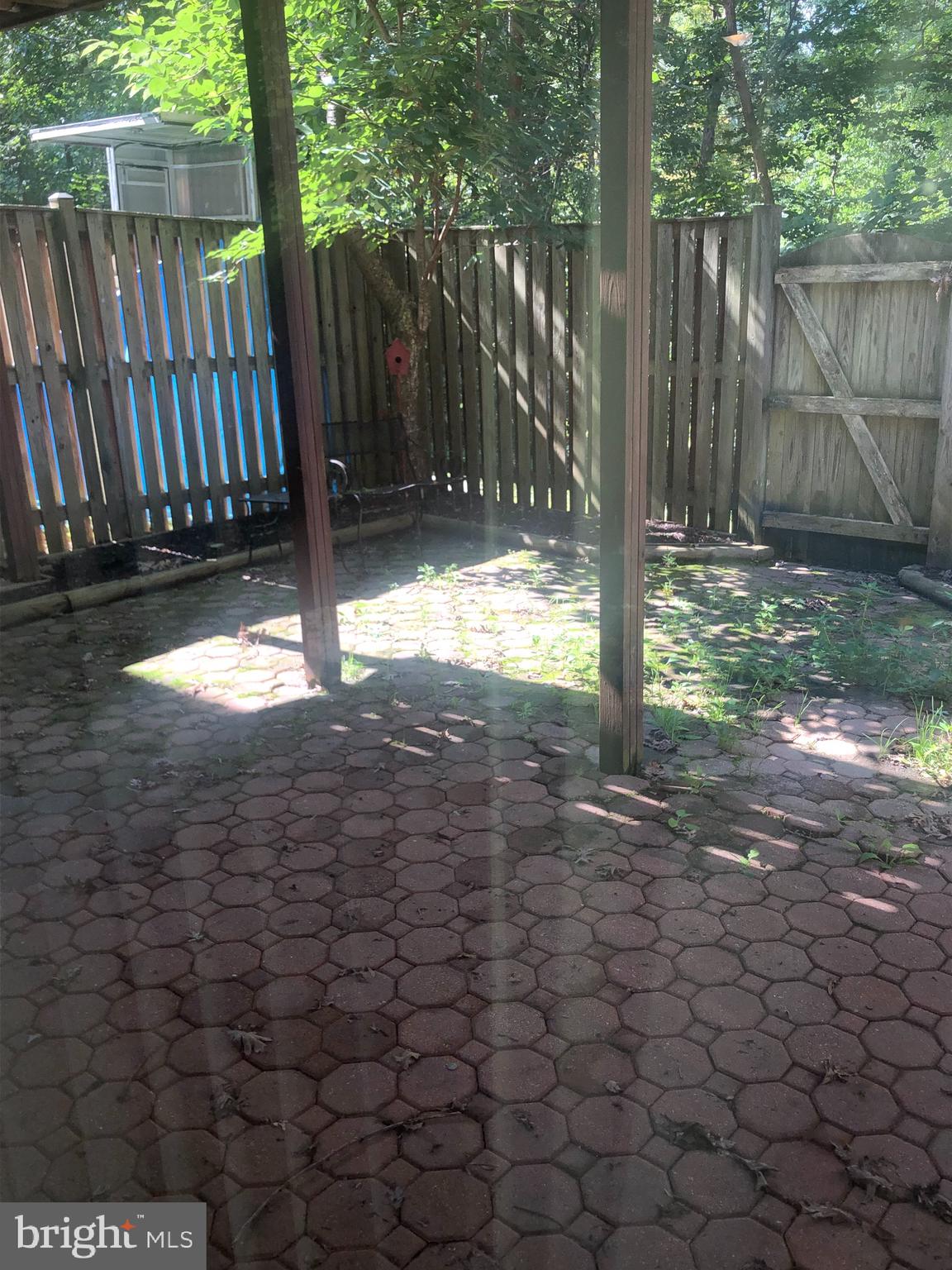 BETHELEN WOODS - Residential Lease