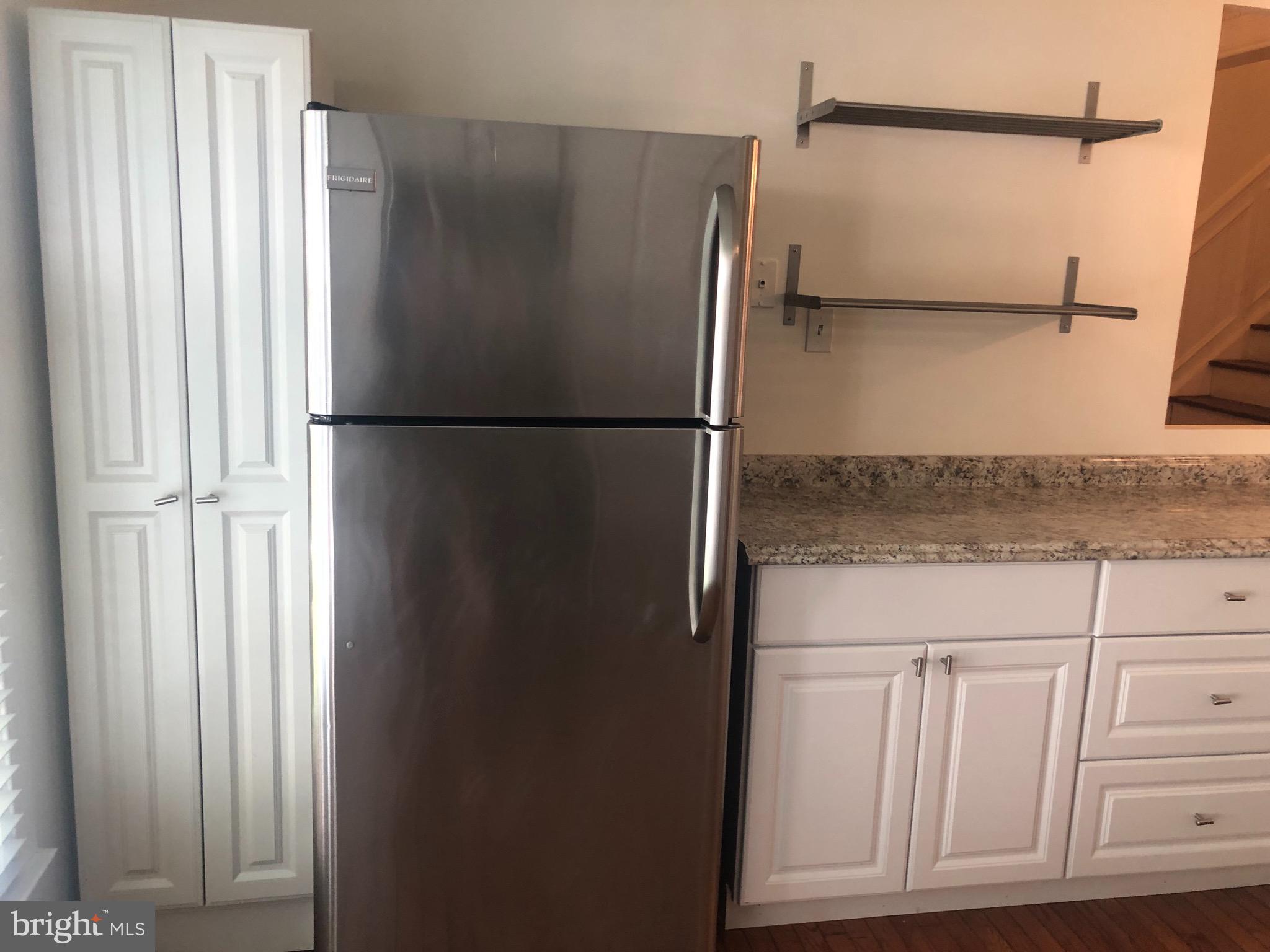 BETHELEN WOODS - Residential Lease