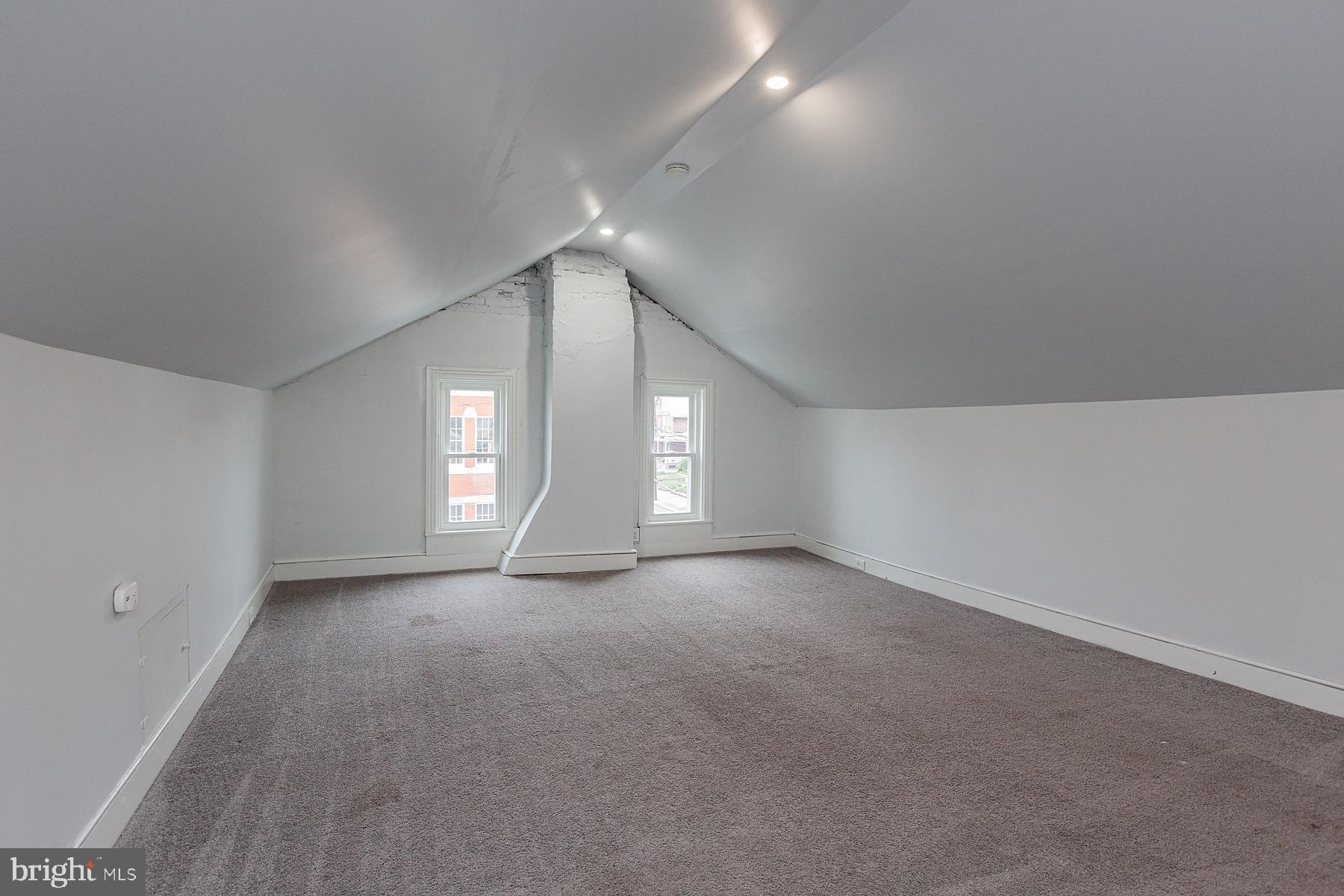 COLUMBIA - Residential Income