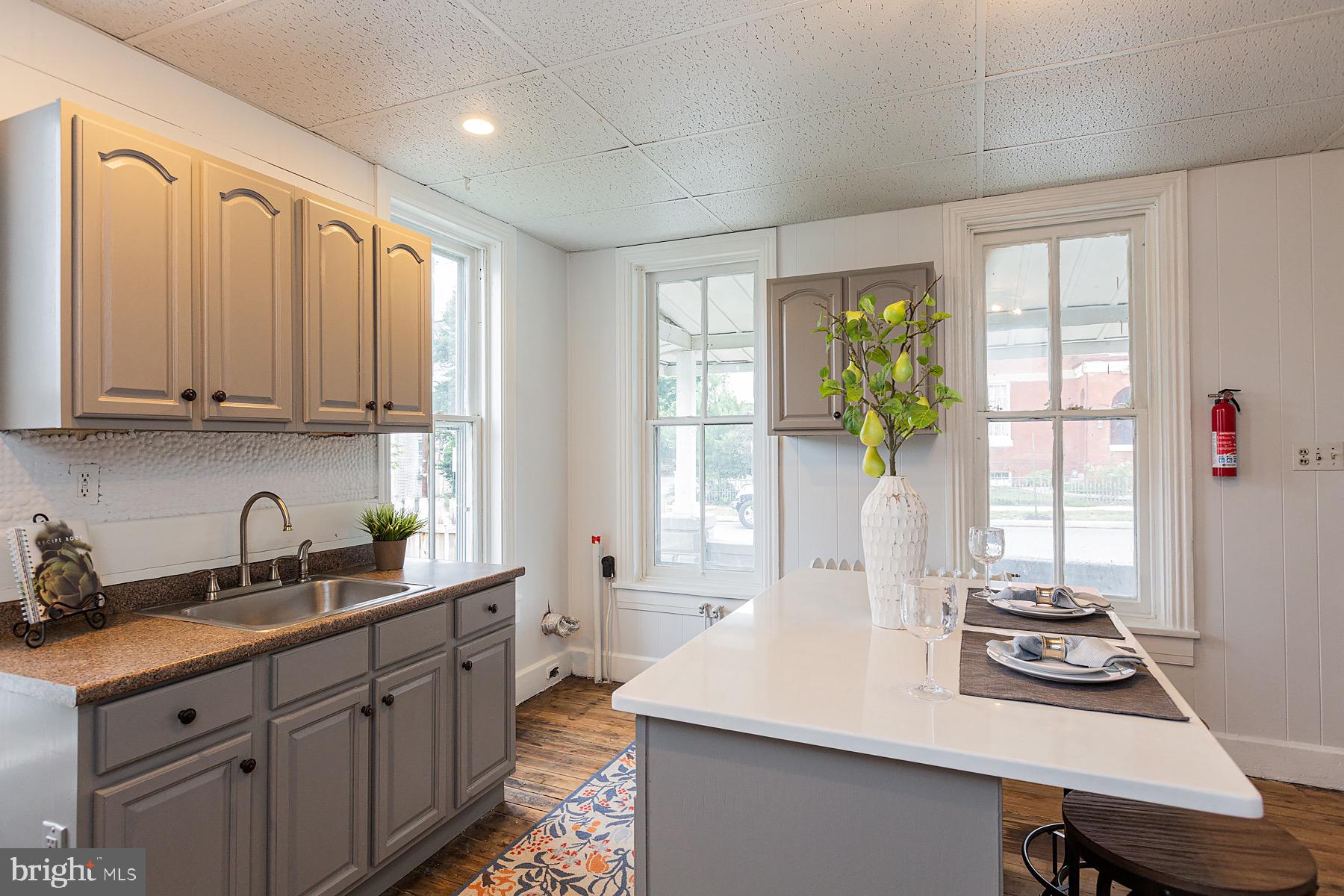 COLUMBIA - Residential Income